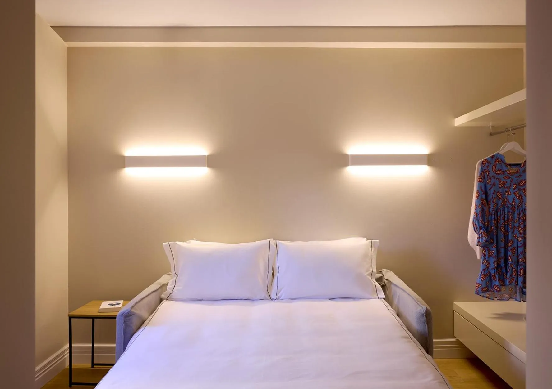 Bed in Vrachos Athens Suites