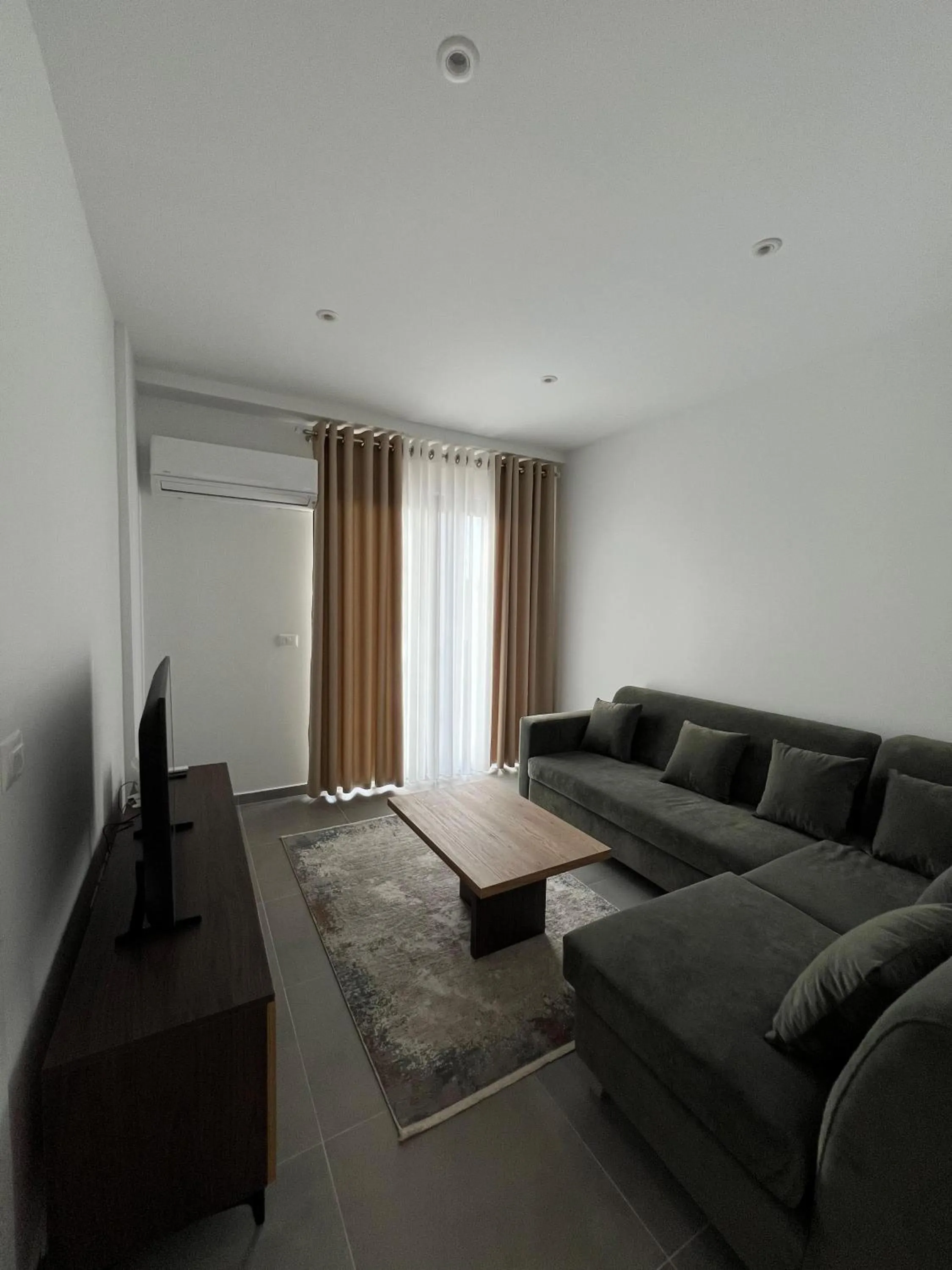 TV and multimedia in Garden Boutique Hotel