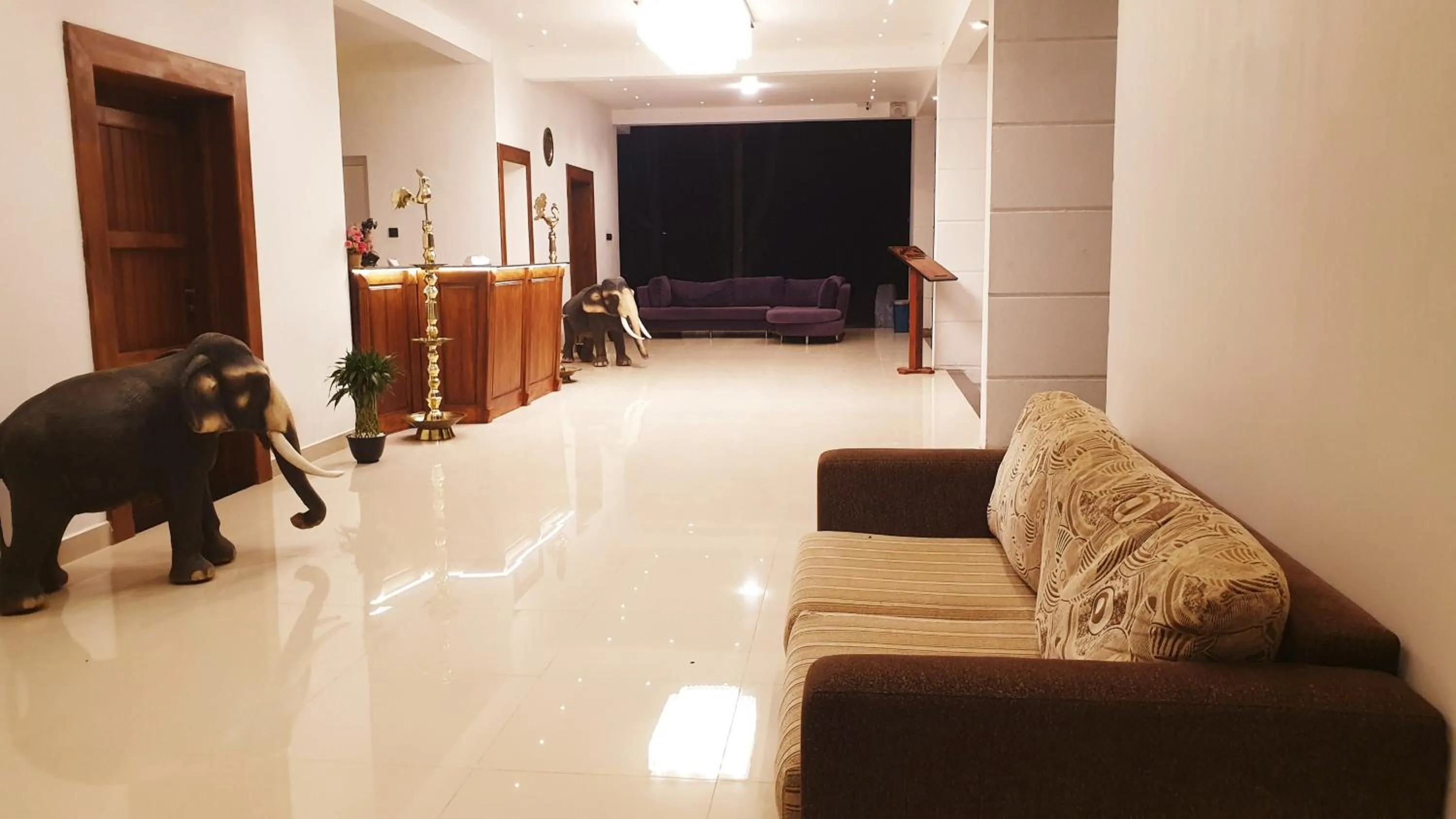 TV and multimedia in Hotel Eden Garden