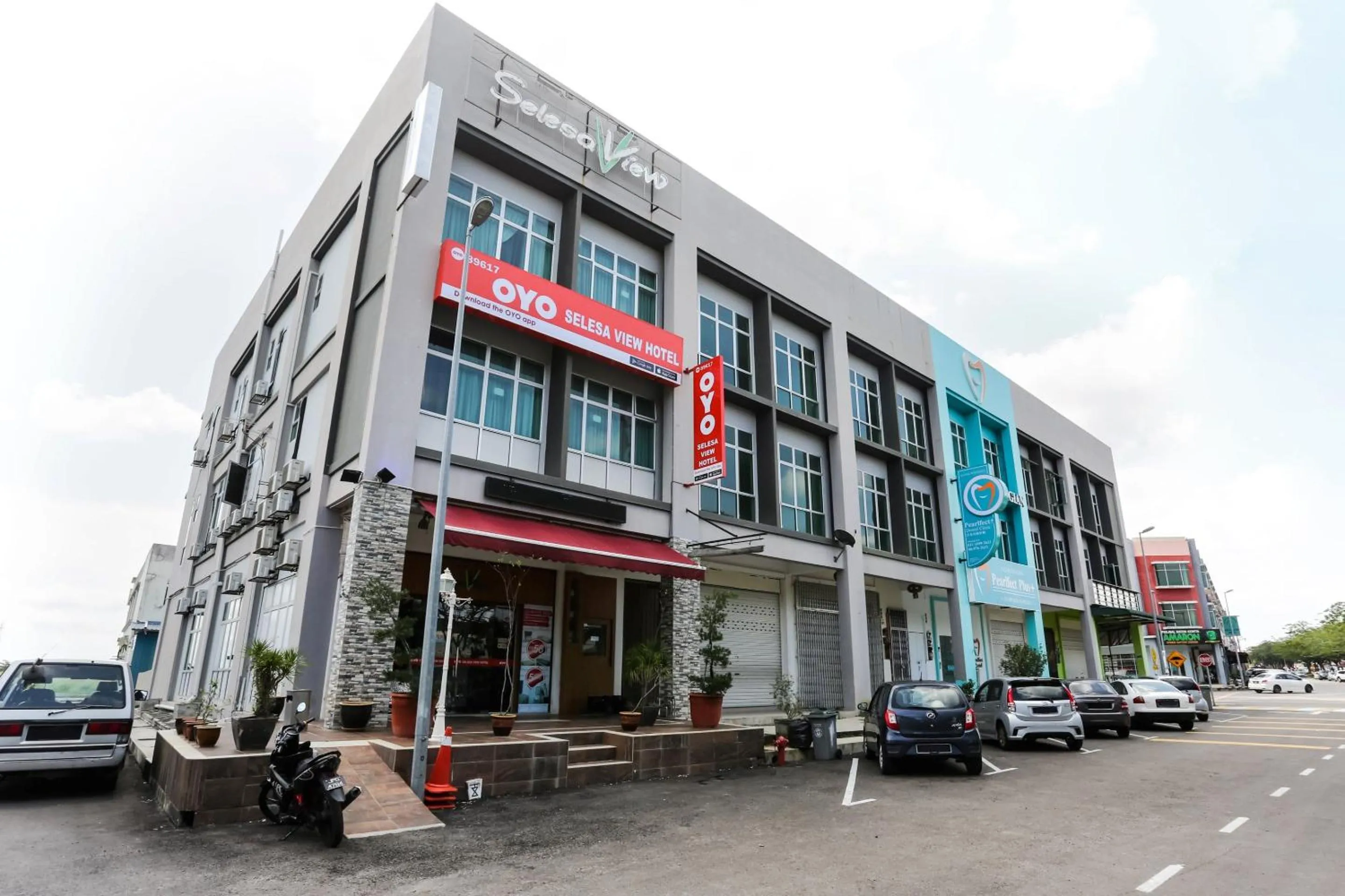 Property building in Selesa View Bukit Gambir