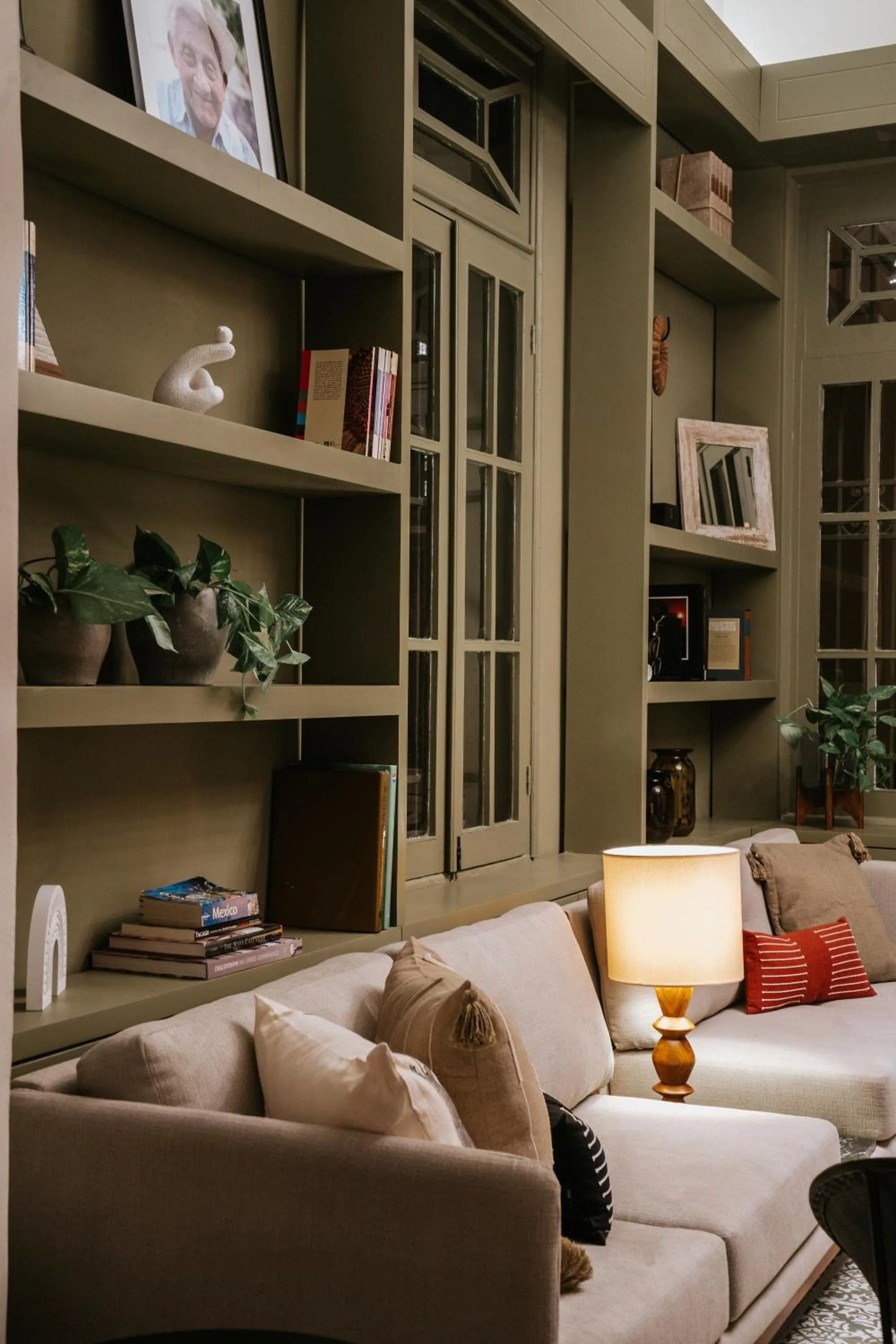 Library in Kahal Hotel Adults Only - Paseo Montejo