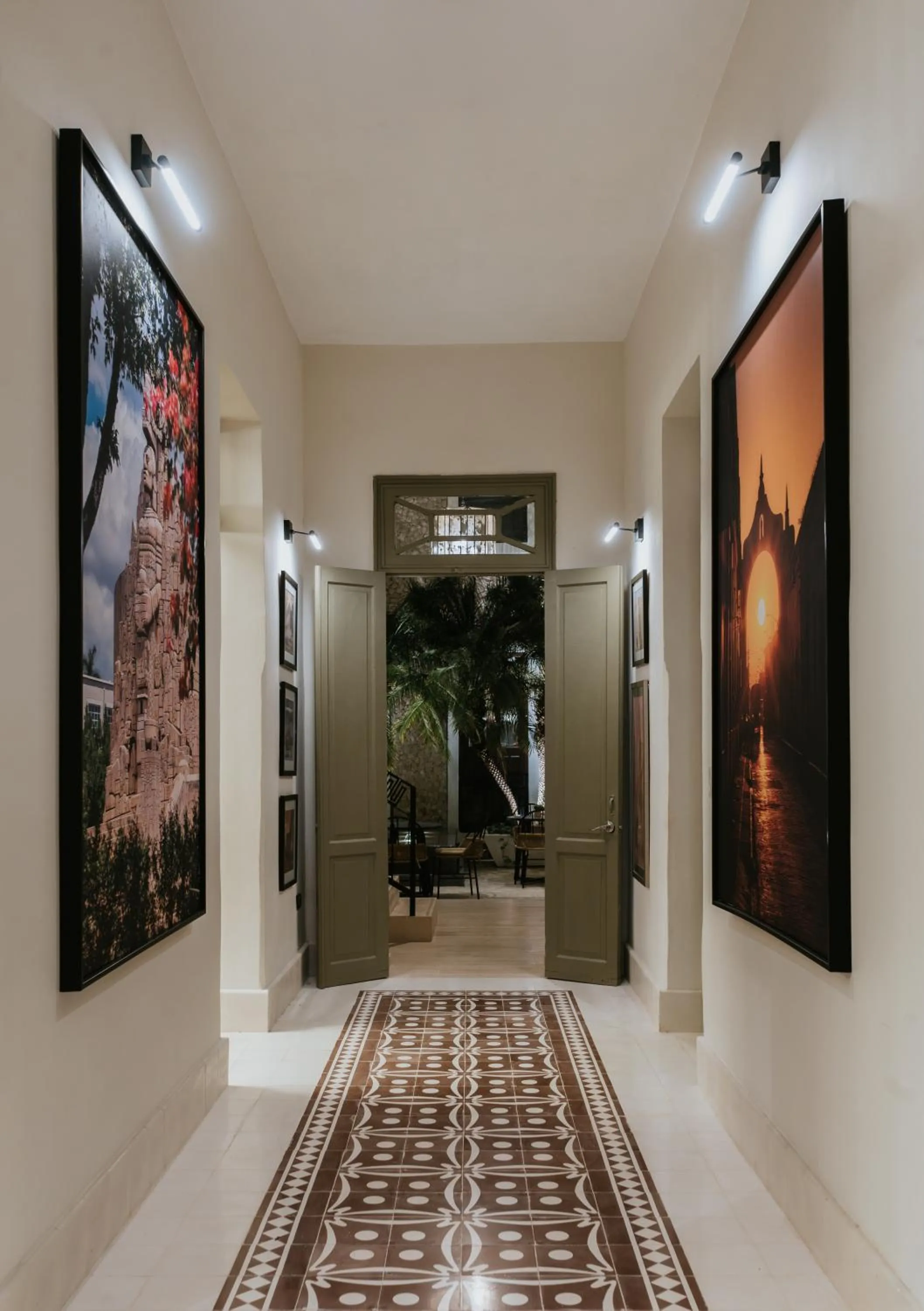 Lounge or bar in Kahal Hotel Adults Only - Paseo Montejo