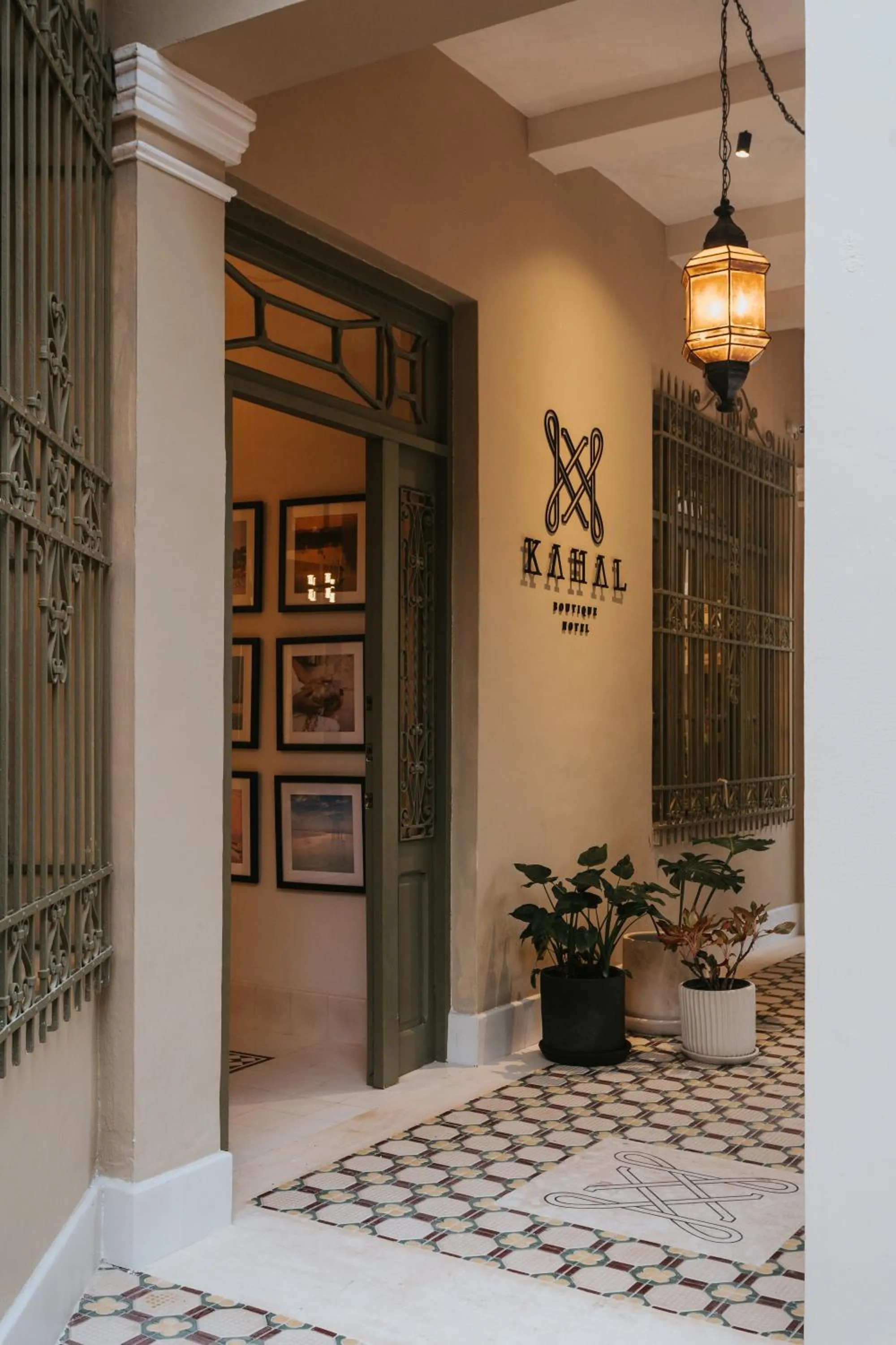 Facade/entrance in Kahal Hotel Adults Only - Paseo Montejo