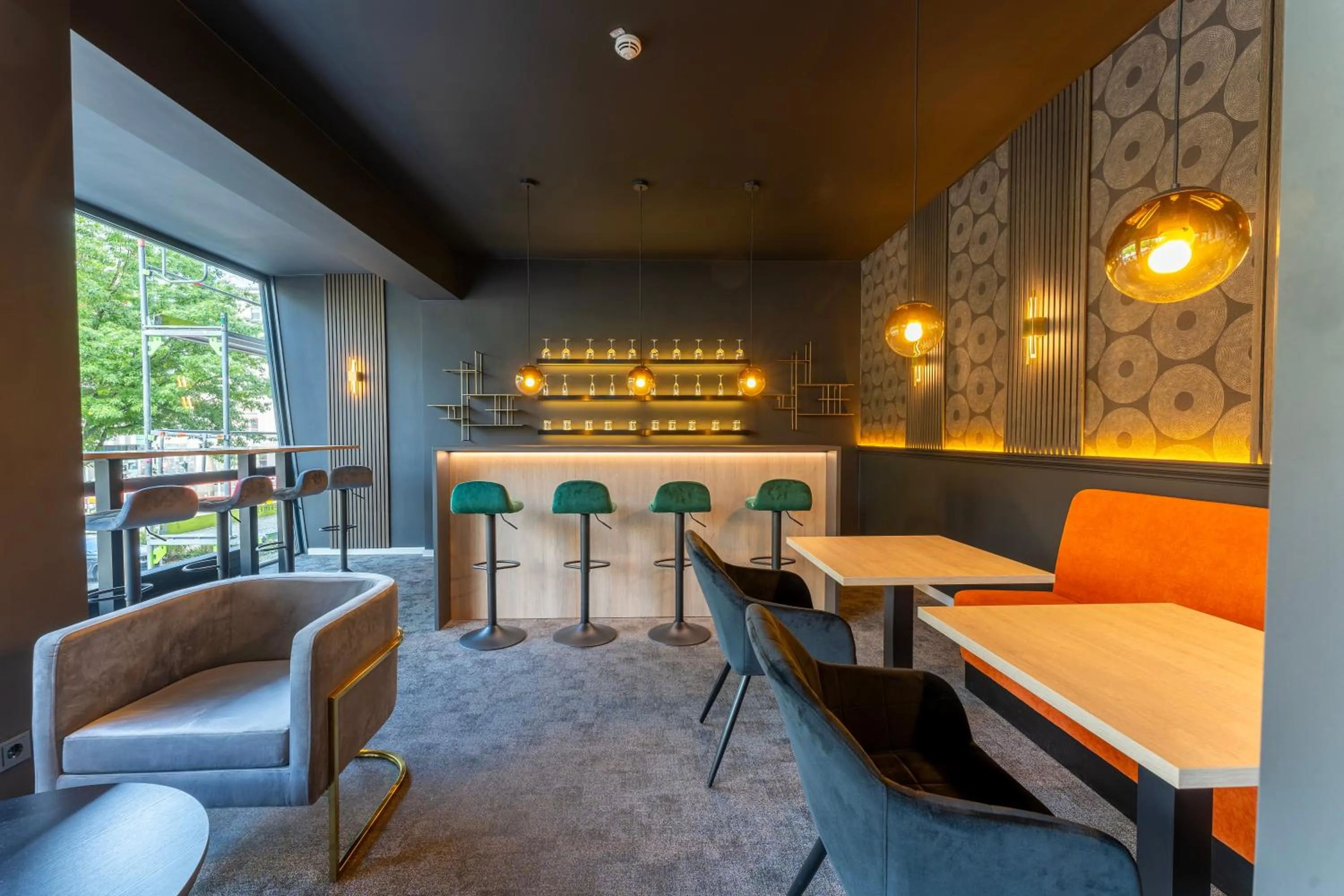 Lounge or bar in JustStay Essen Hotel & Apartments