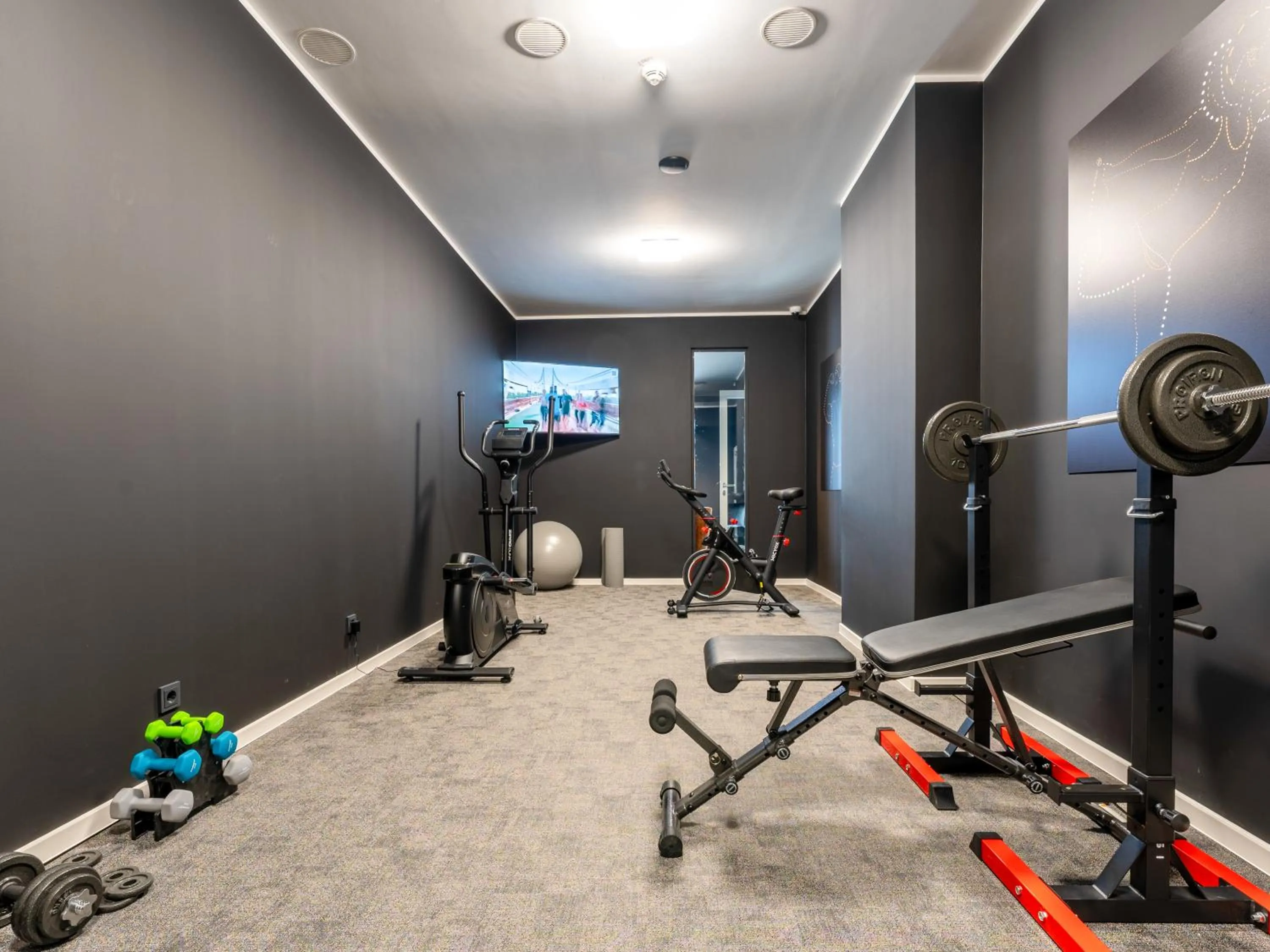 Fitness centre/facilities in JustStay Essen Hotel & Apartments