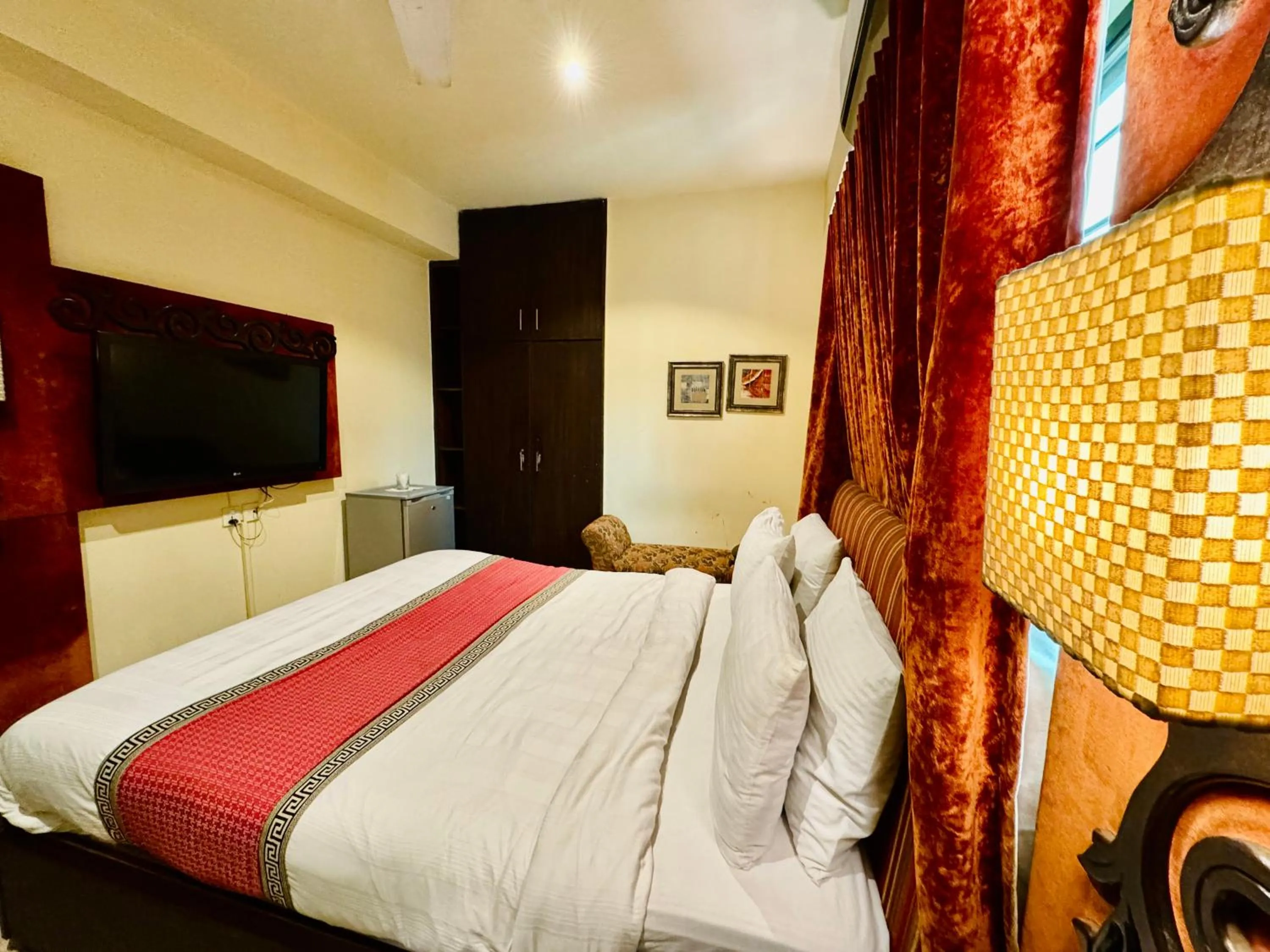 Shelton Hotel Lahore
