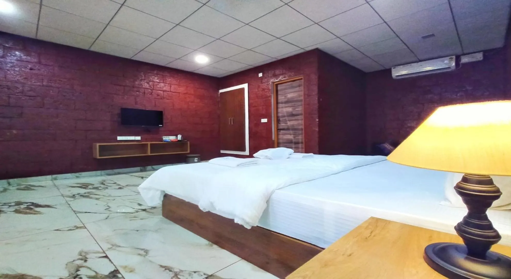 Bedroom, Bed in West Coast Gokarna