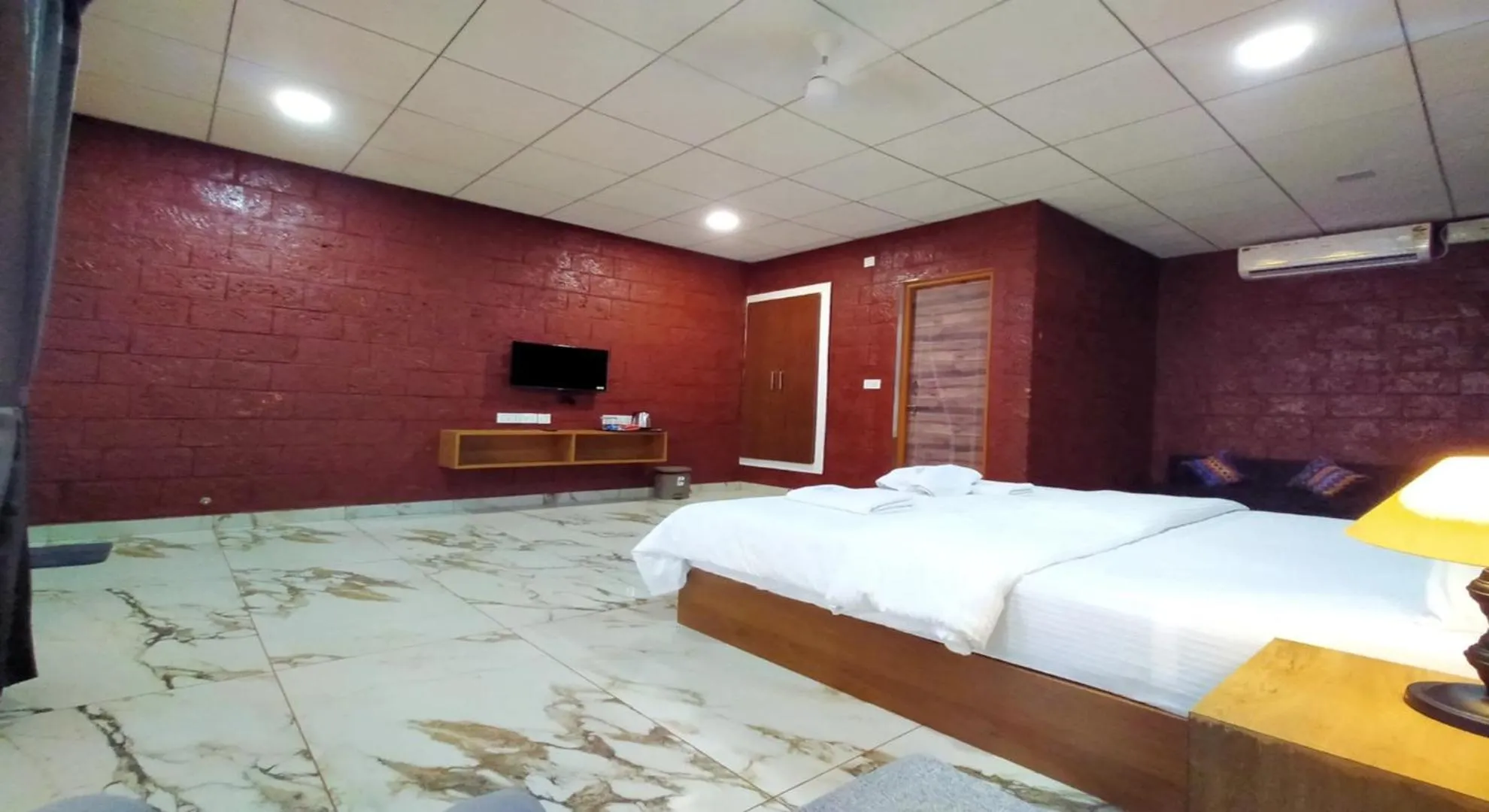 Bedroom, Bed in West Coast Gokarna