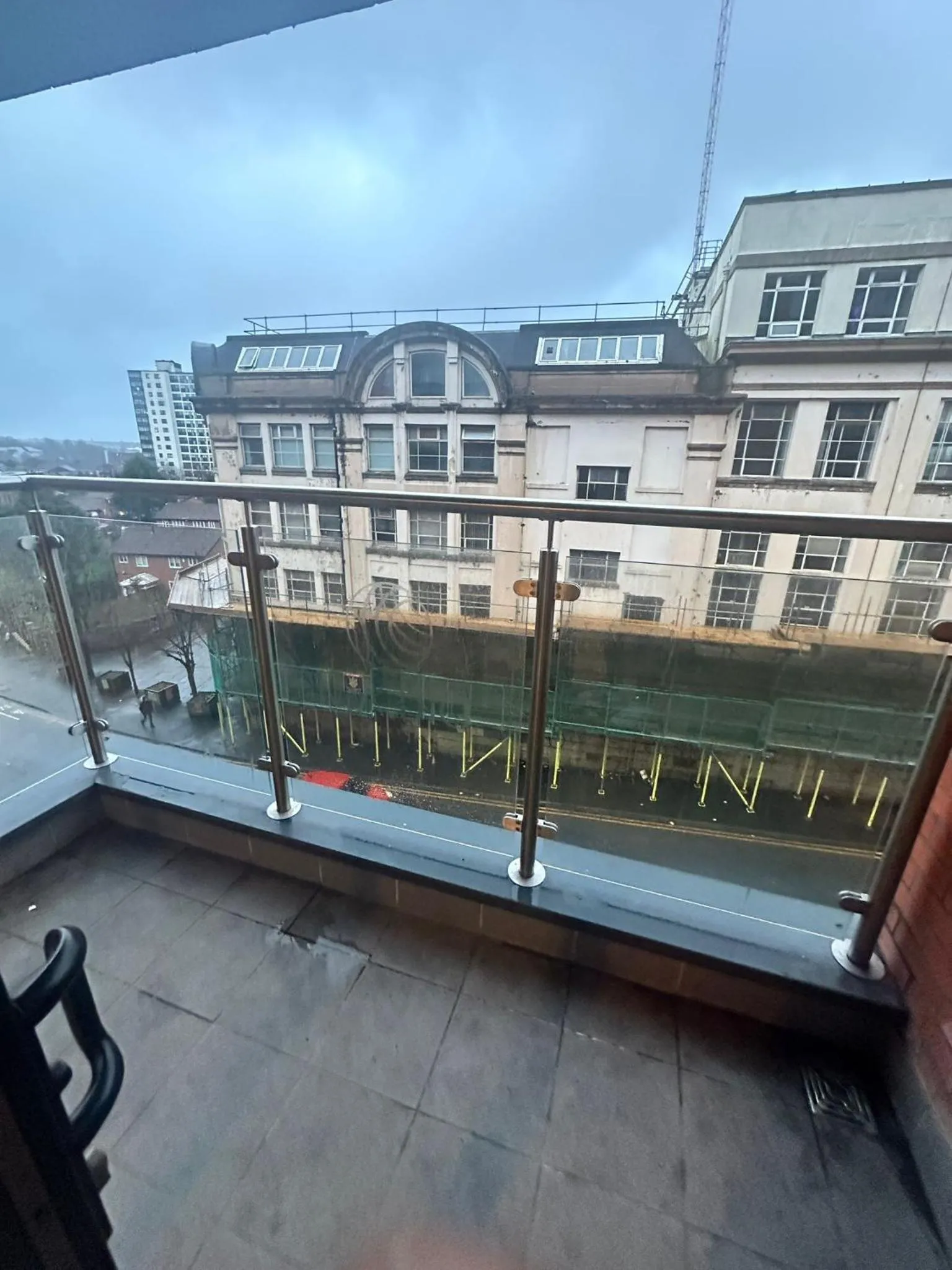 Balcony/Terrace in Adelphi Wharf Apartments by Beehosting