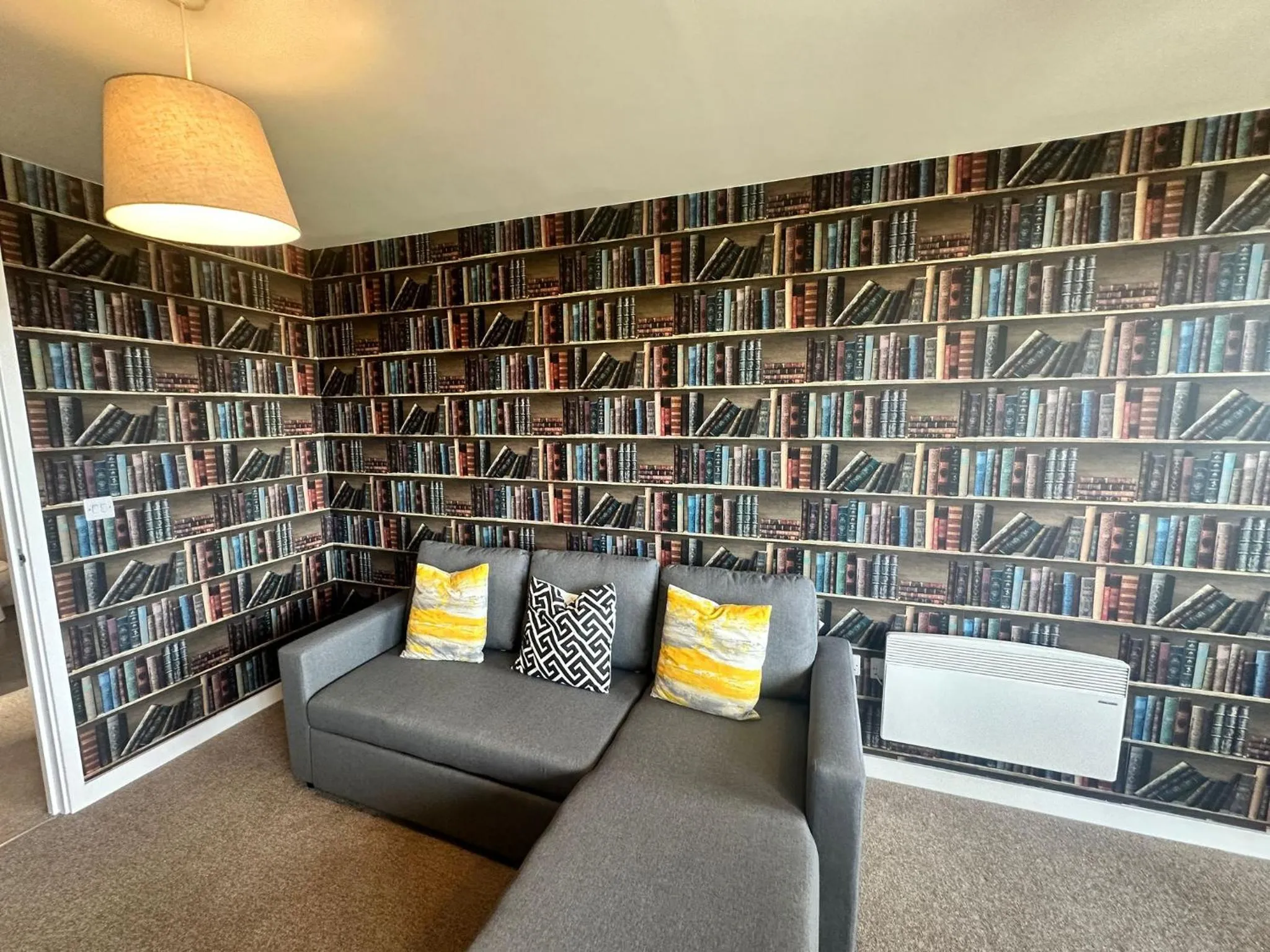 Living room in Adelphi Wharf Apartments by Beehosting