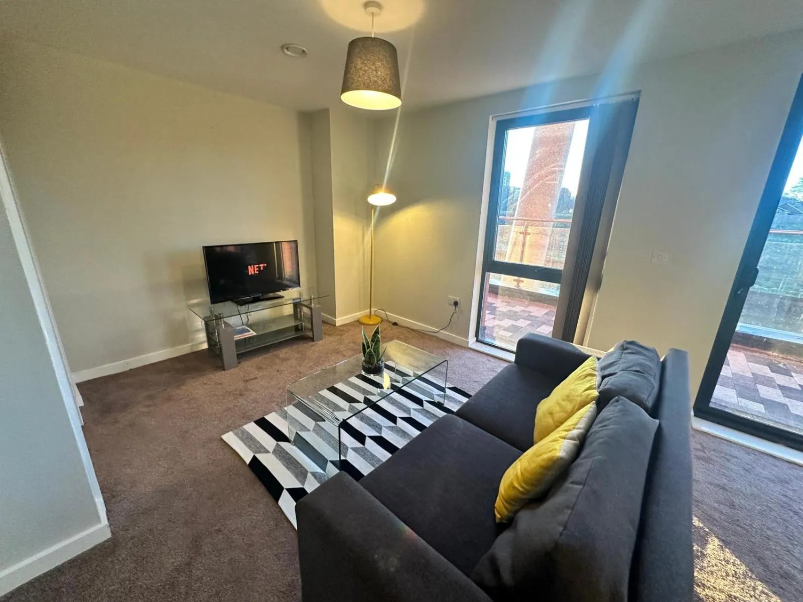 TV and multimedia in Adelphi Wharf Apartments by Beehosting