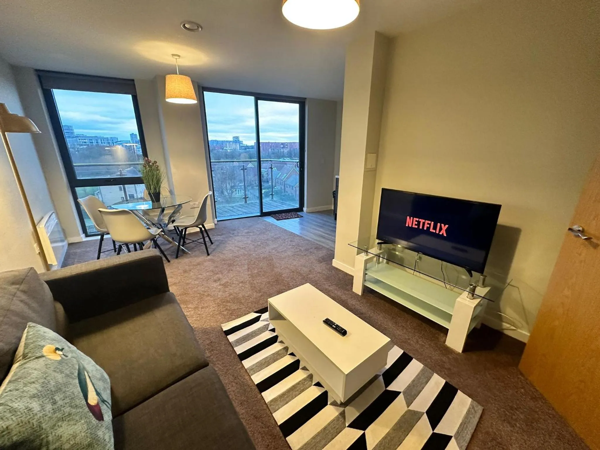 TV and multimedia in Adelphi Wharf Apartments by Beehosting
