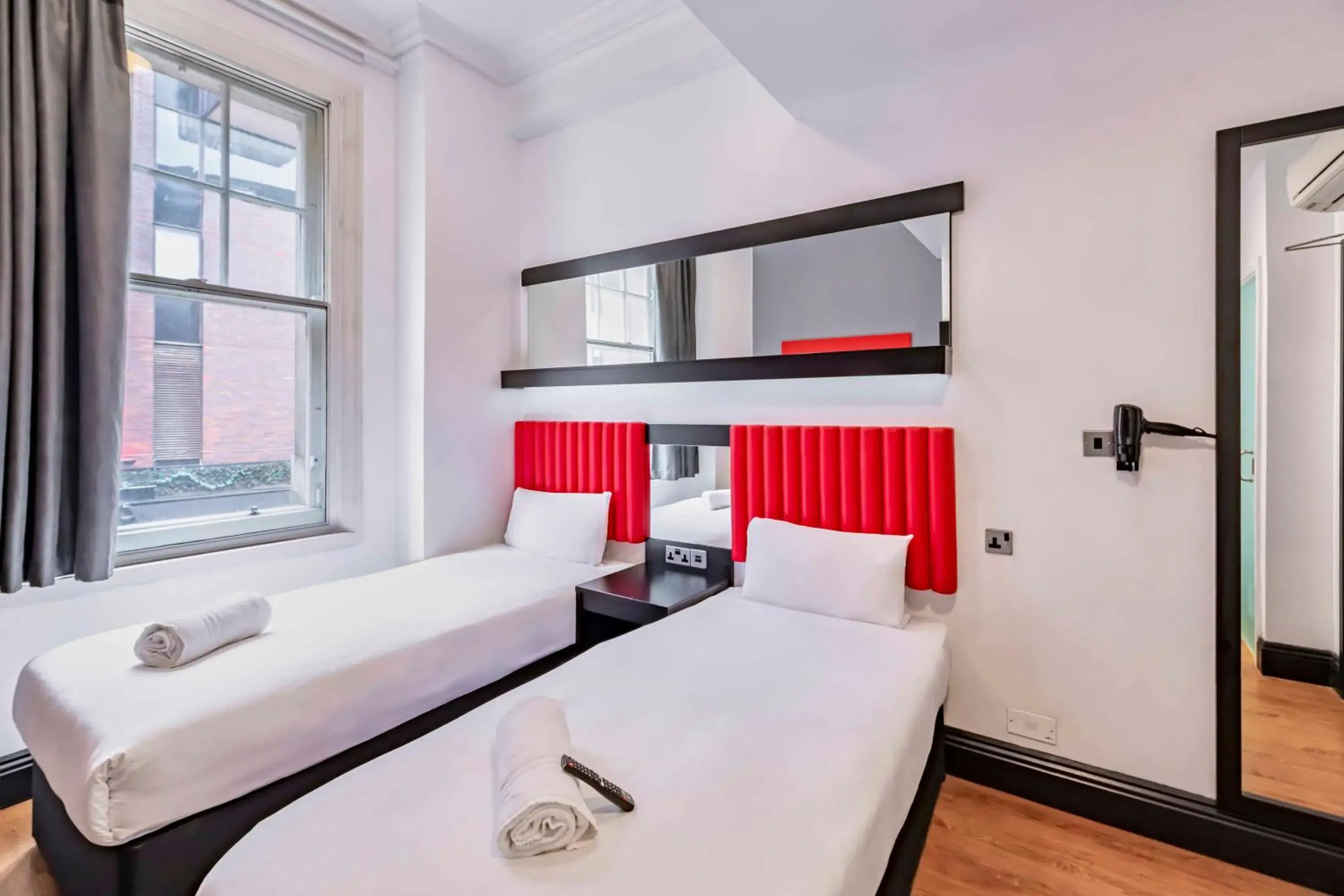 Bedroom, Bed in easyHotel Newcastle Bedroom, Bed in easyHotel Newcastle