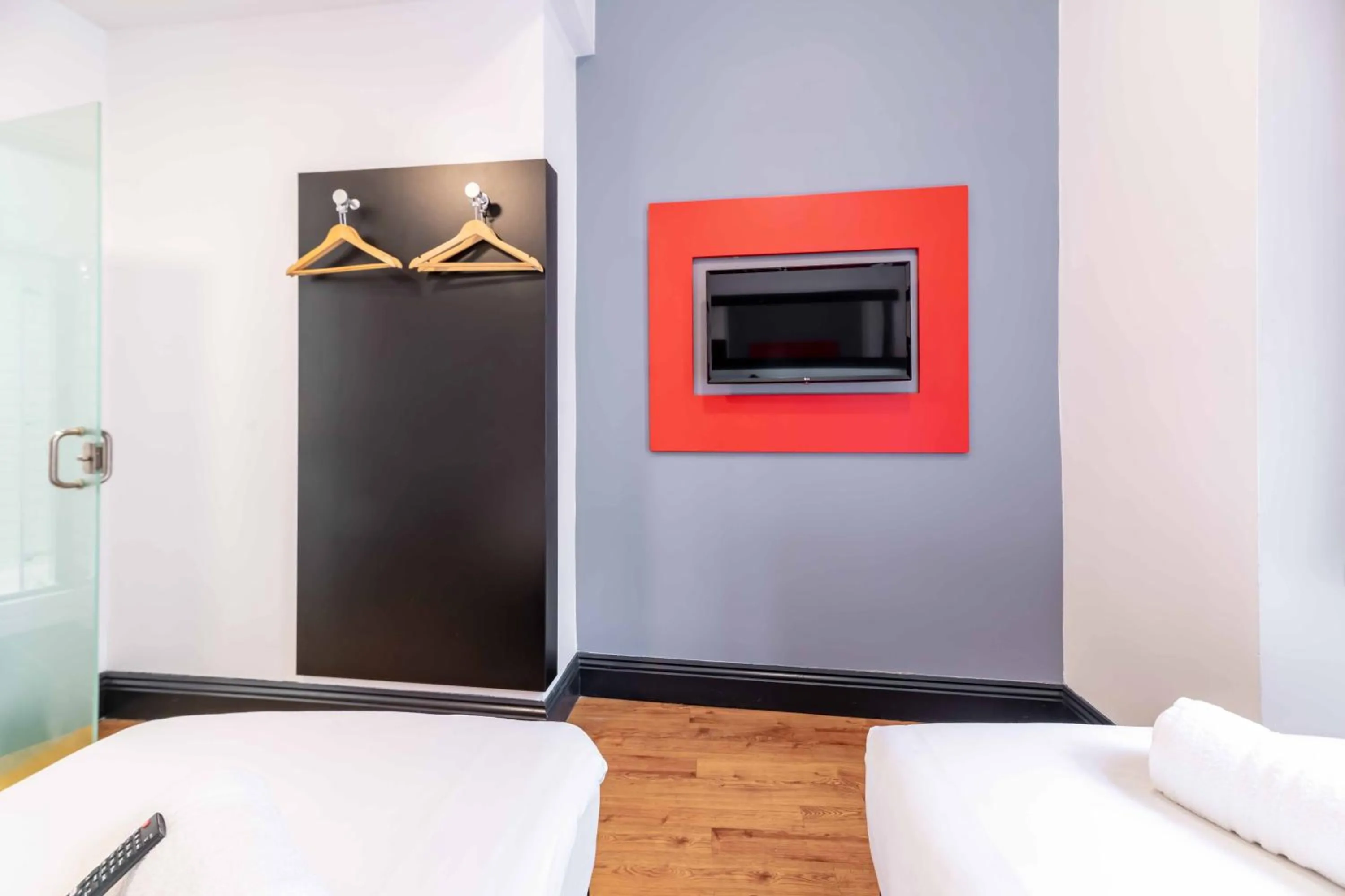 Bedroom, Bed in easyHotel Newcastle