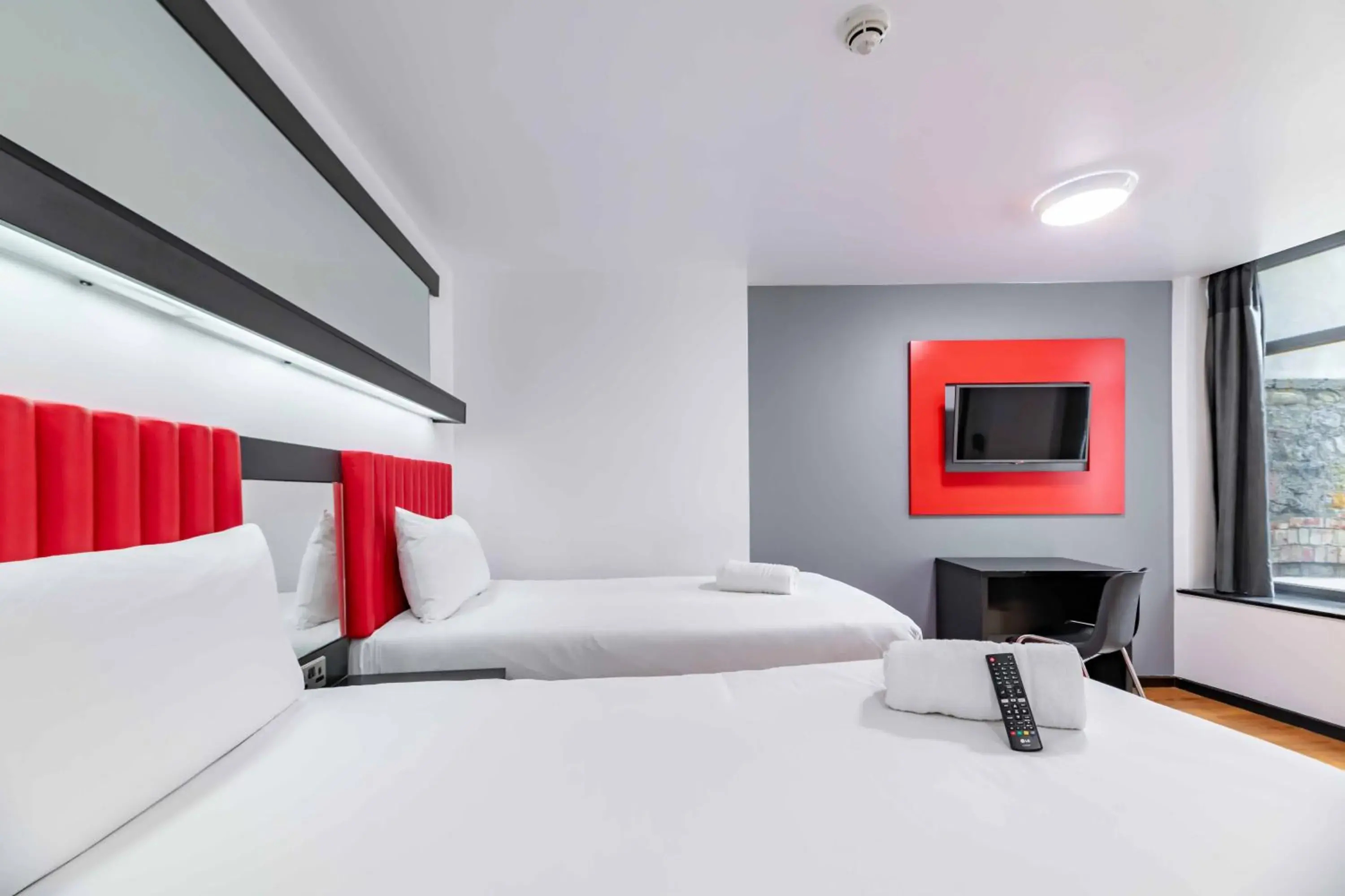 Bedroom, Bed in easyHotel Newcastle Bedroom, Bed in easyHotel Newcastle