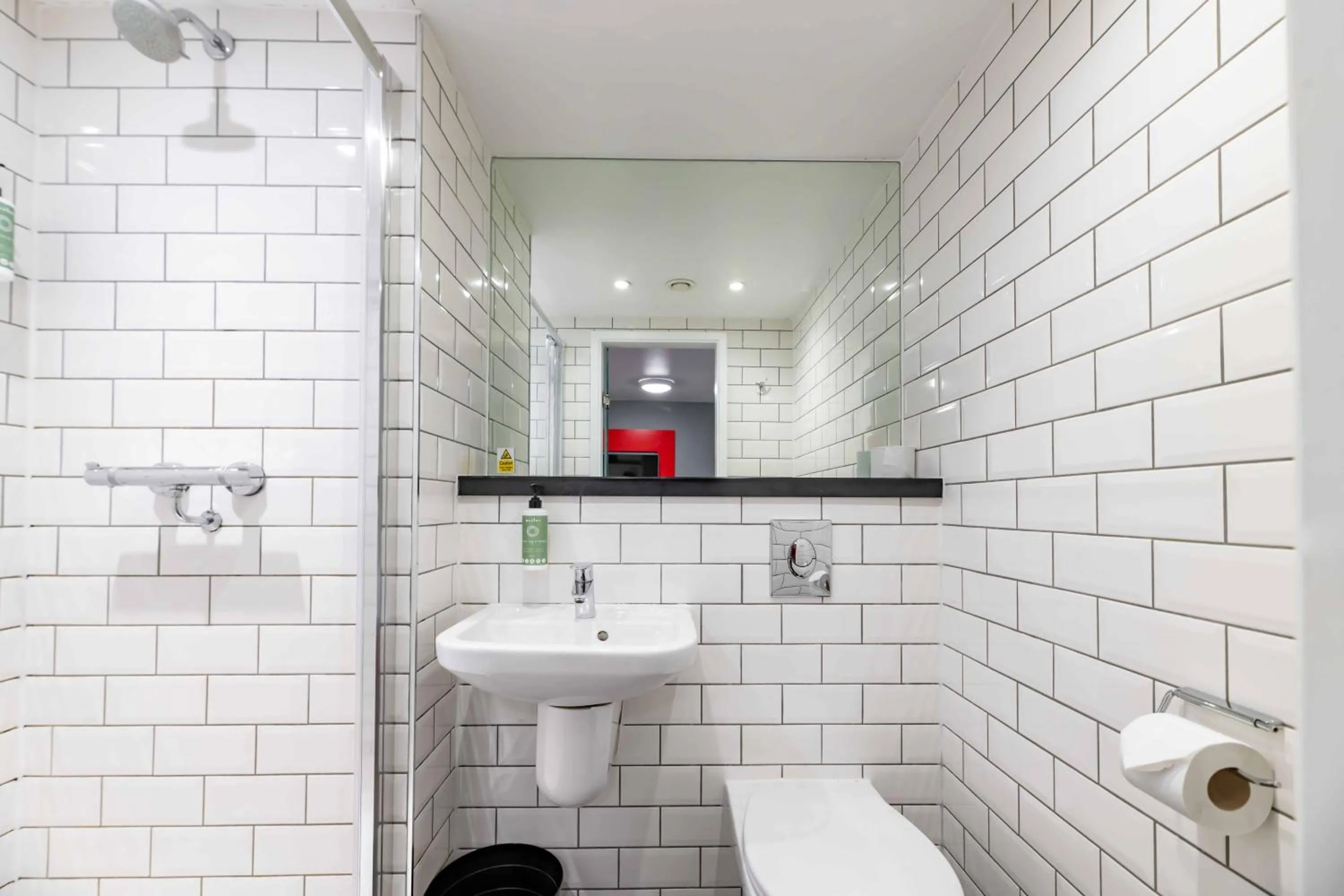 Bathroom in easyHotel Newcastle