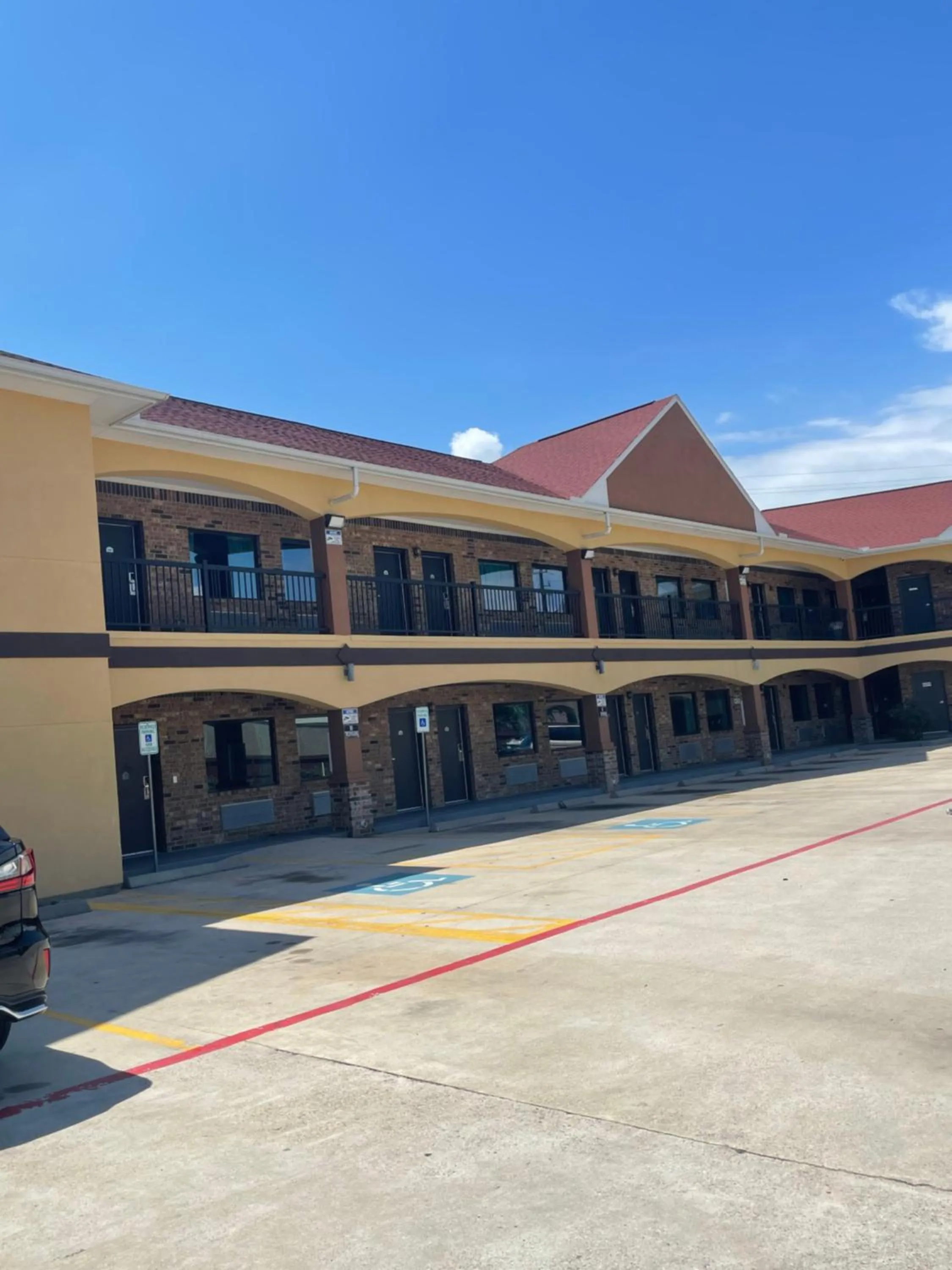 Regency Inn & Suites