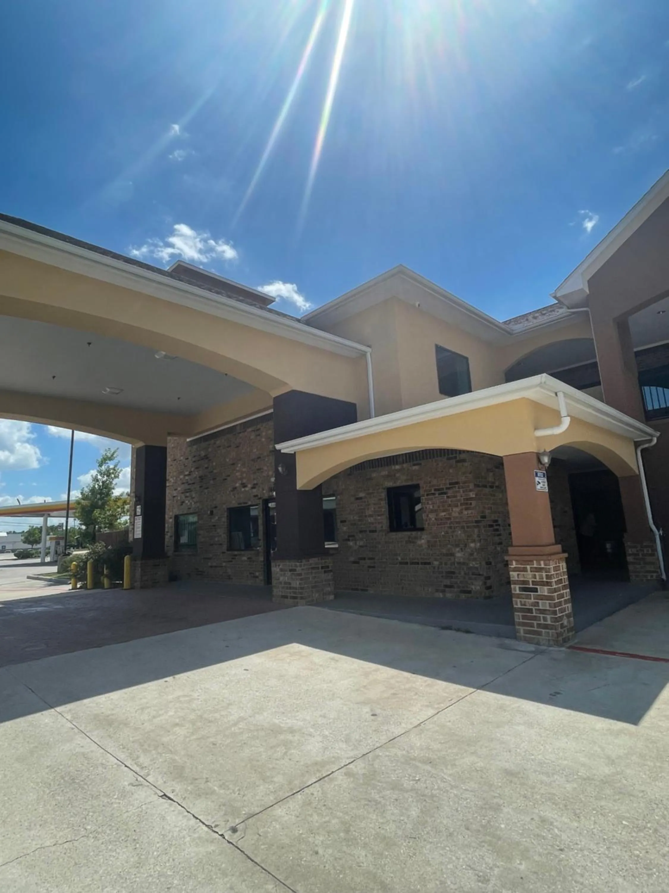 Regency Inn & Suites