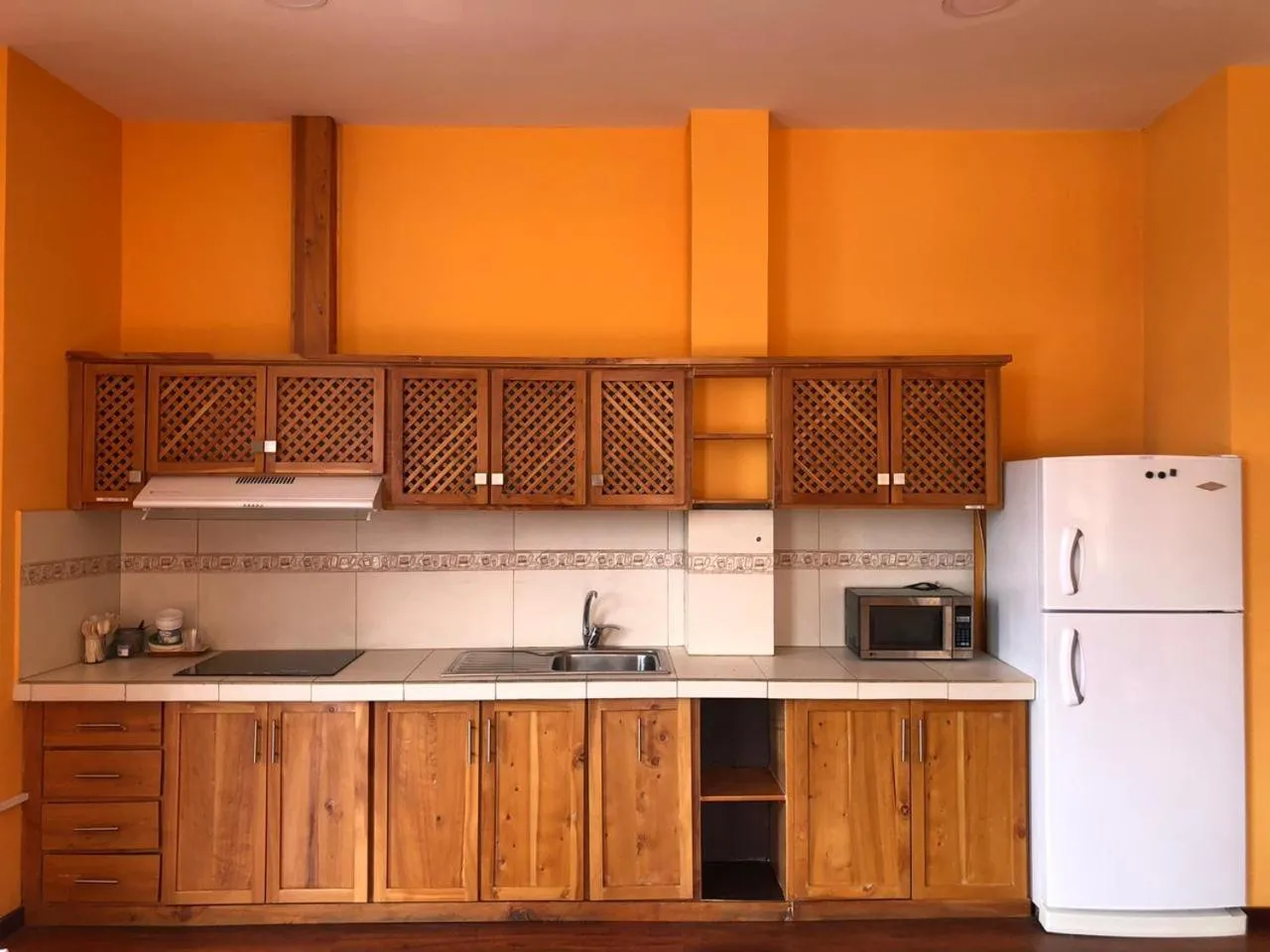 Kitchen or kitchenette in Floré Hotel Boutique Cuenca