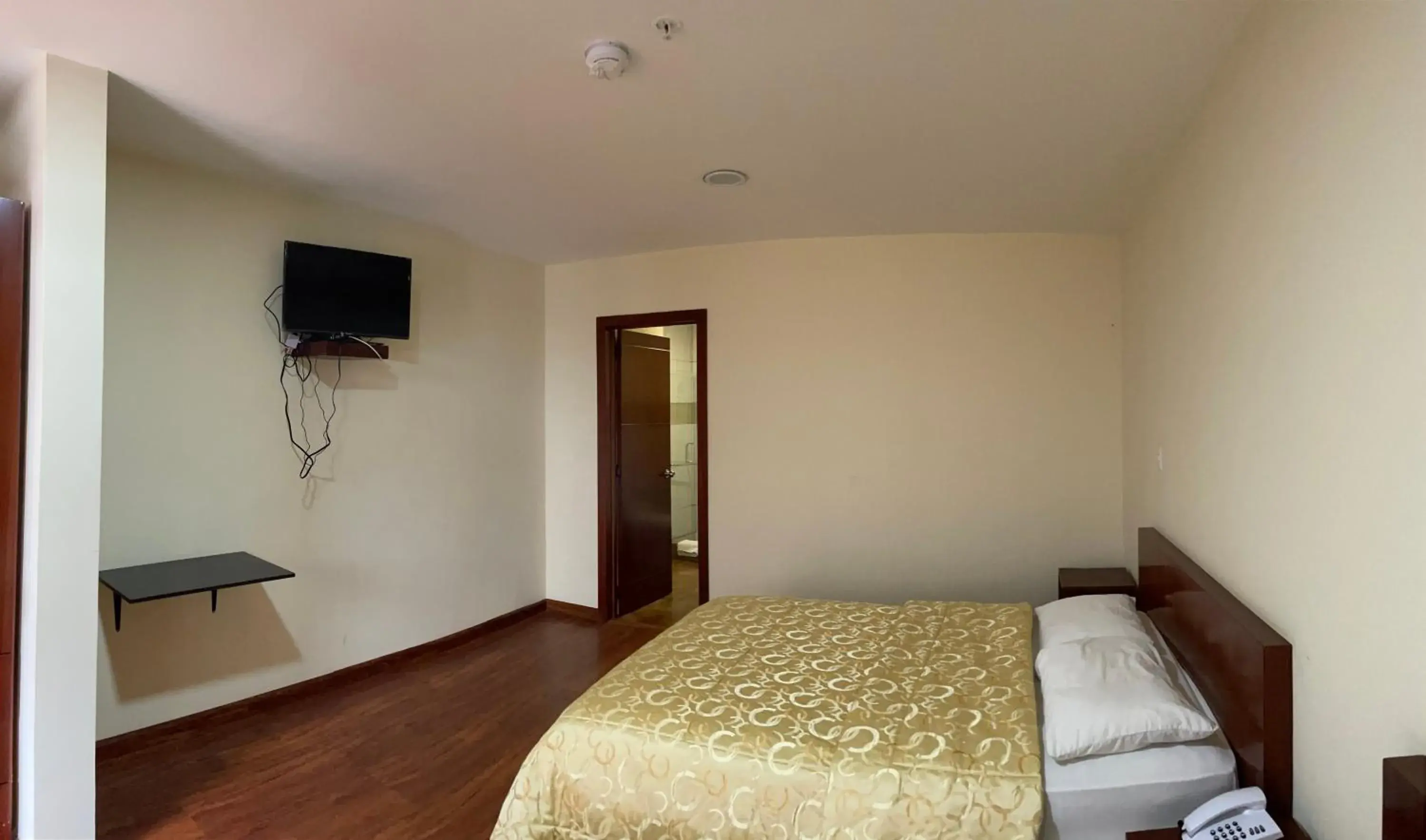 Economy Single Room - single occupancy in Floré Hotel Boutique Cuenca Economy Single Room - single occupancy in Floré Hotel Boutique Cuenca