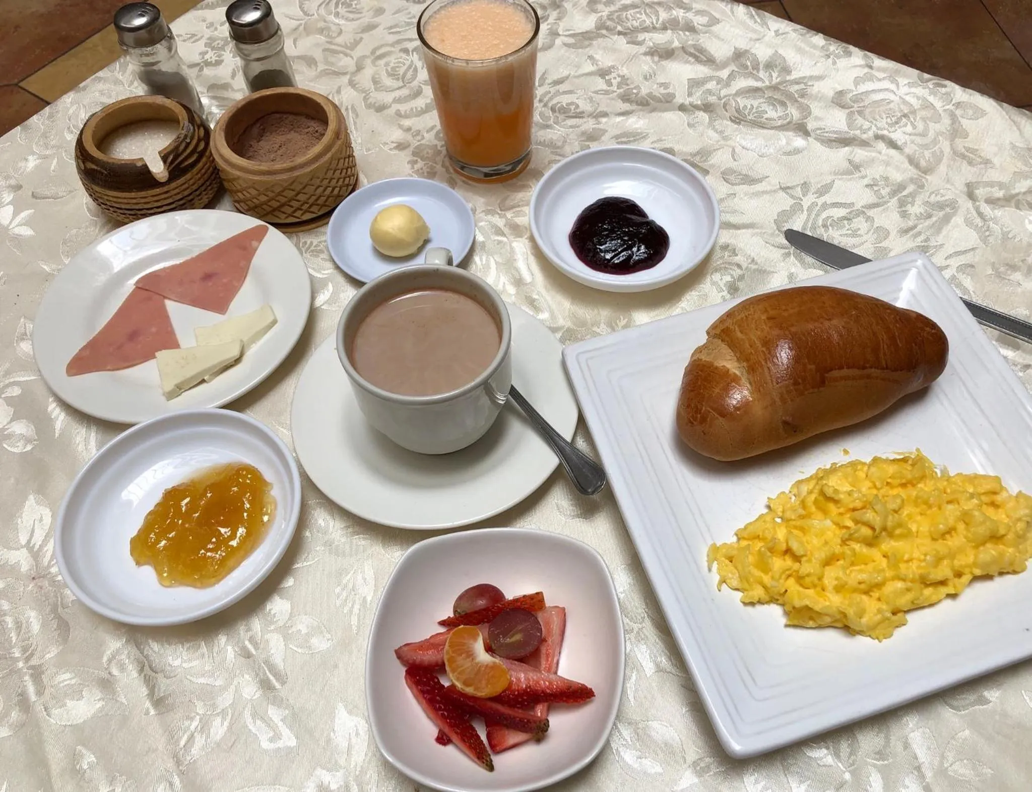 Breakfast in Floré Hotel Boutique Cuenca