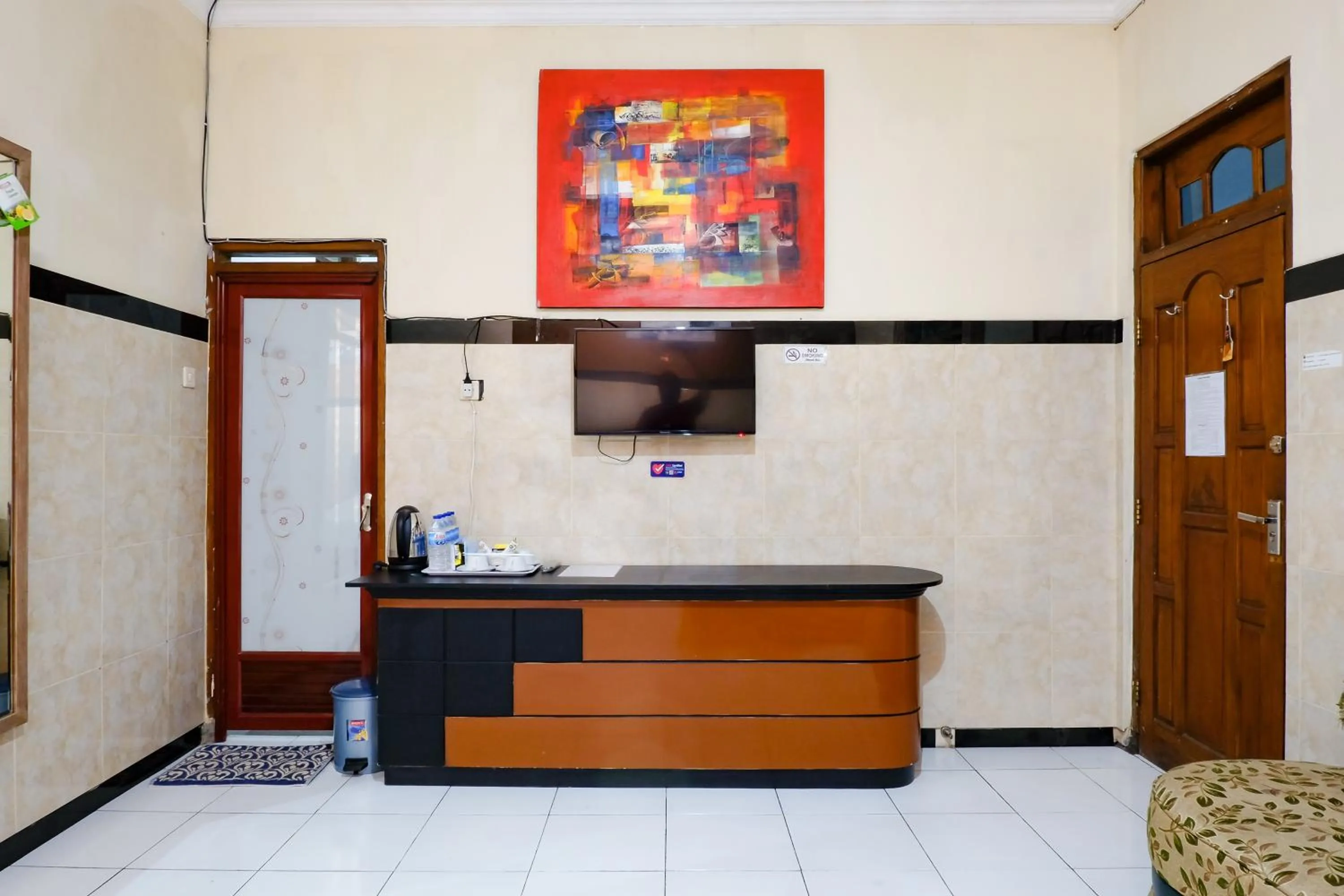 TV and multimedia in Dya Hotel Boyolali
