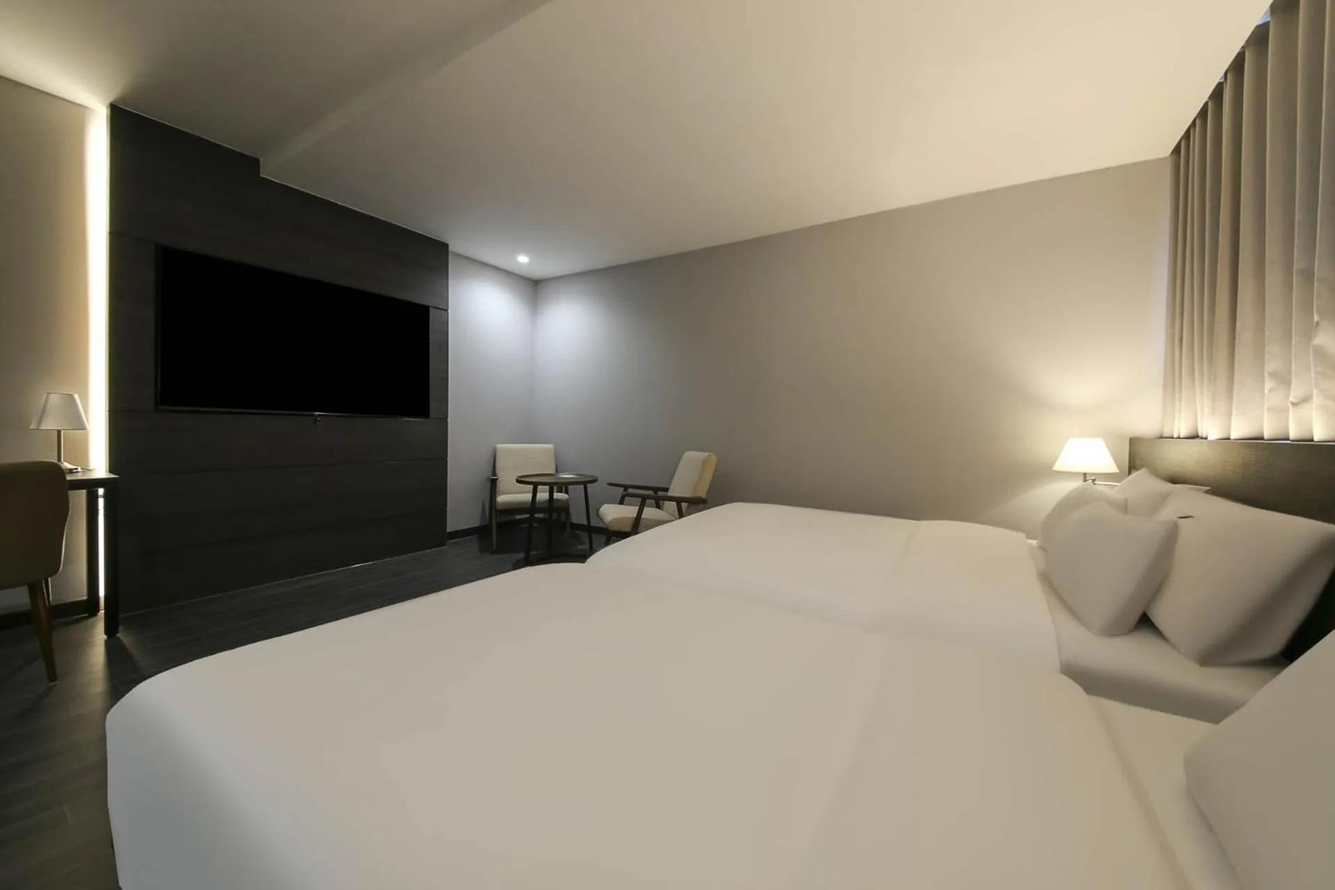 Bed in H Avenue Hotel Sangmu Branch