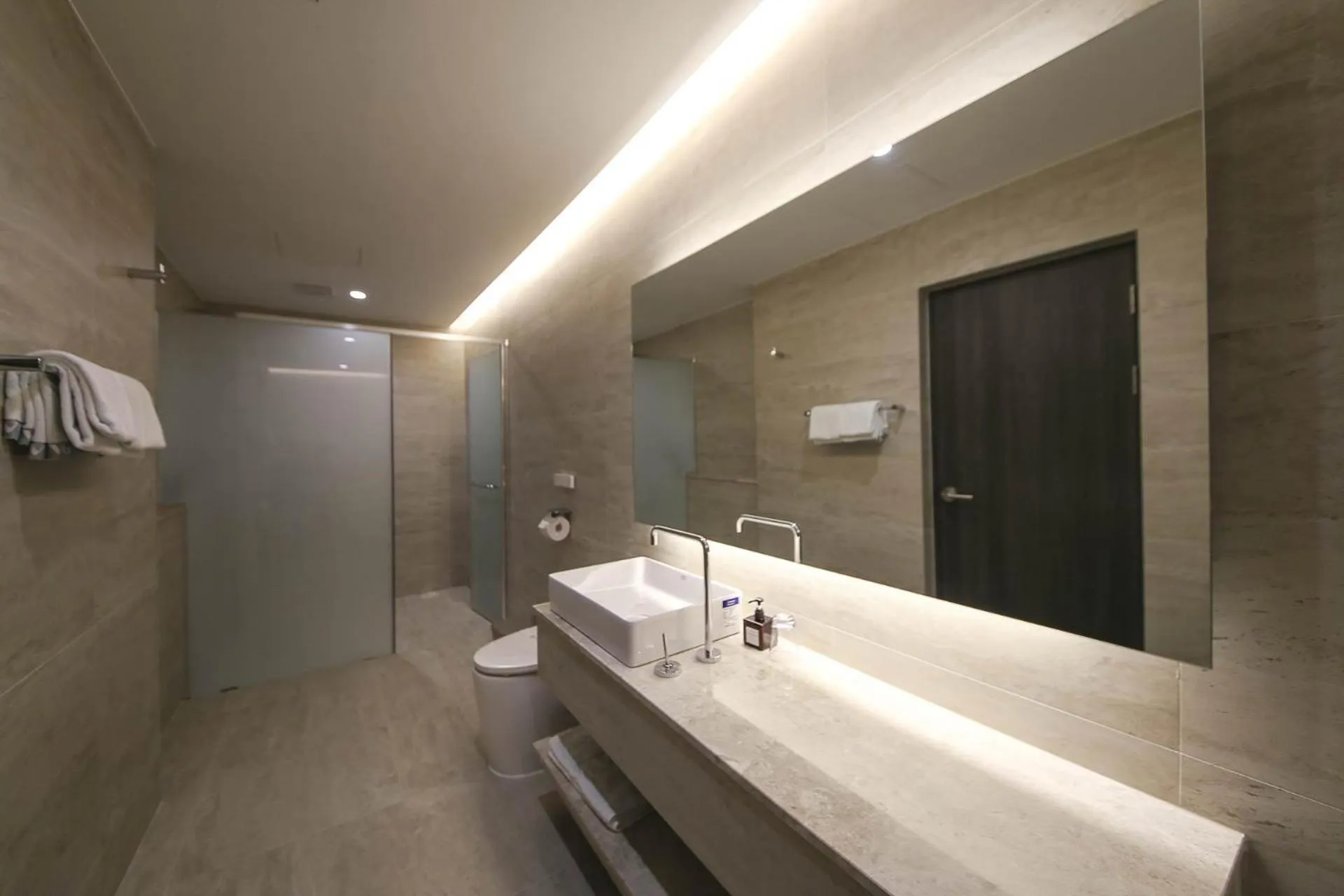 H Avenue Hotel Sangmu Branch