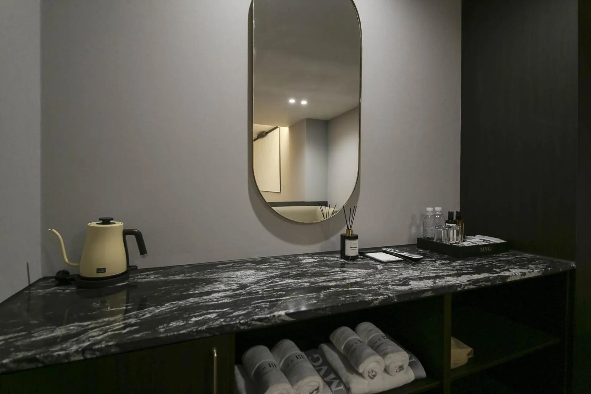 H Avenue Hotel Sangmu Branch