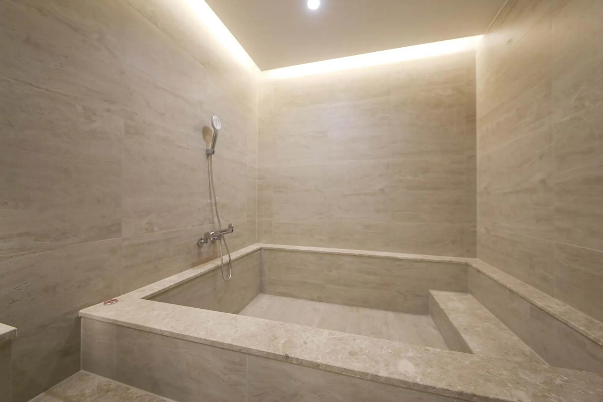 H Avenue Hotel Sangmu Branch