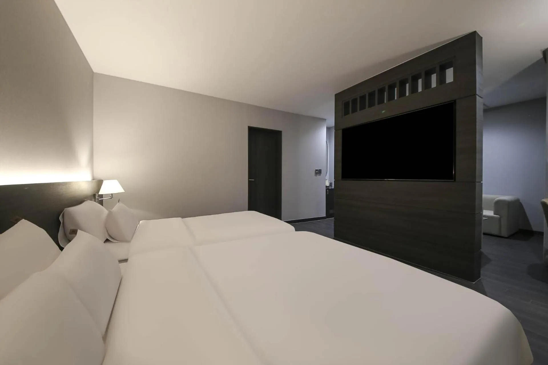 Bed in H Avenue Hotel Sangmu Branch