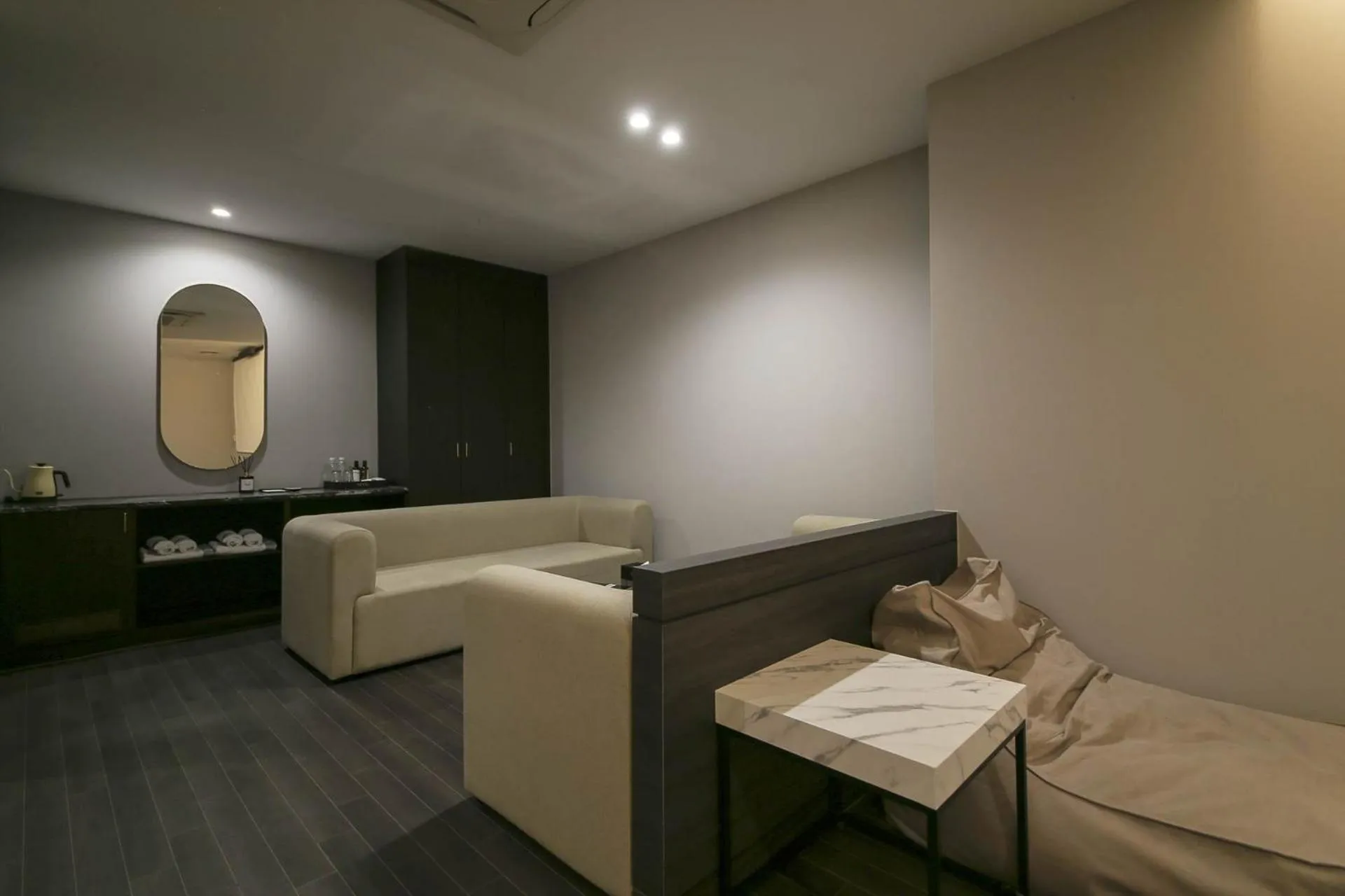 Bed in H Avenue Hotel Sangmu Branch