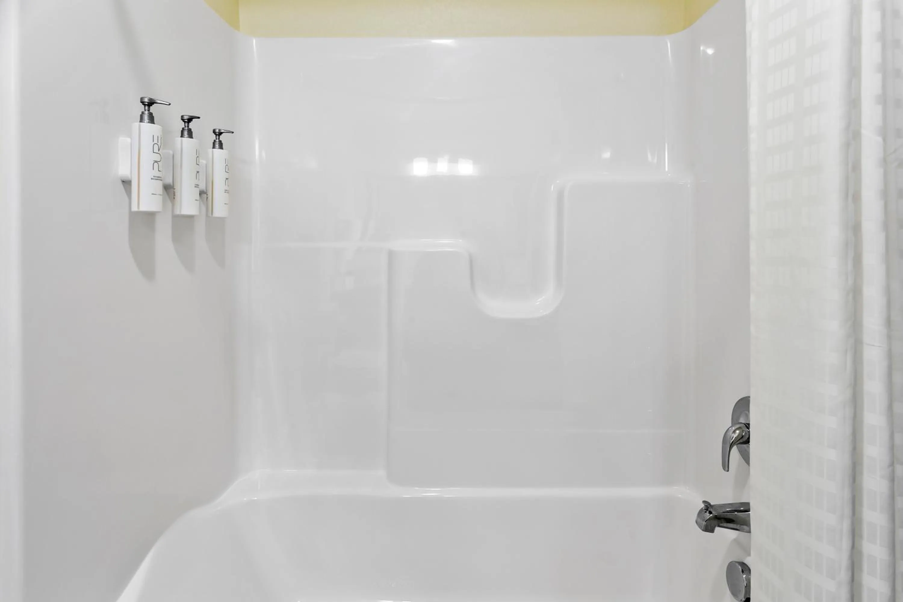 Bathroom in Cobblestone Hotel & Suites Denmark - Green Bay