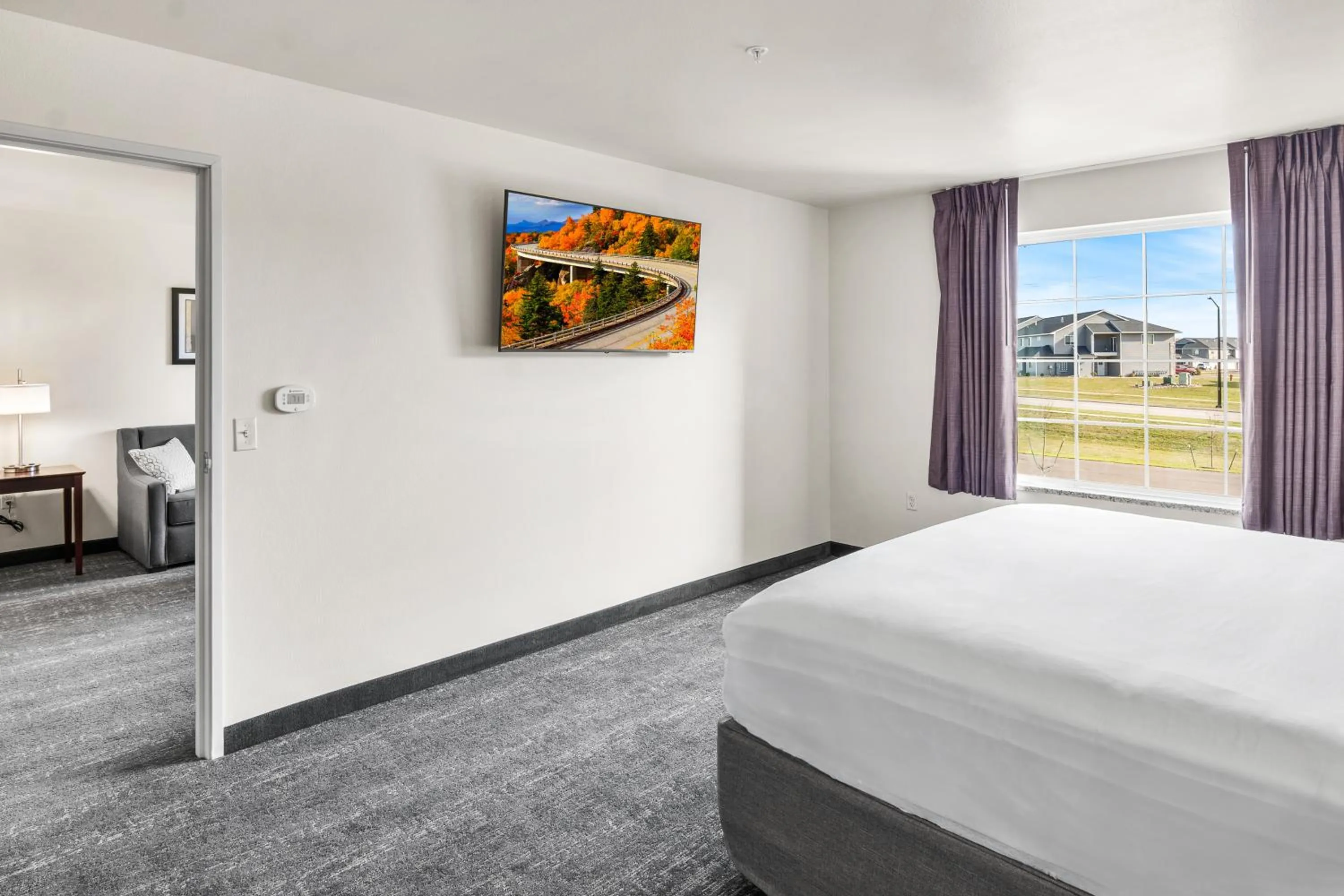 Bed in Cobblestone Hotel & Suites Denmark - Green Bay