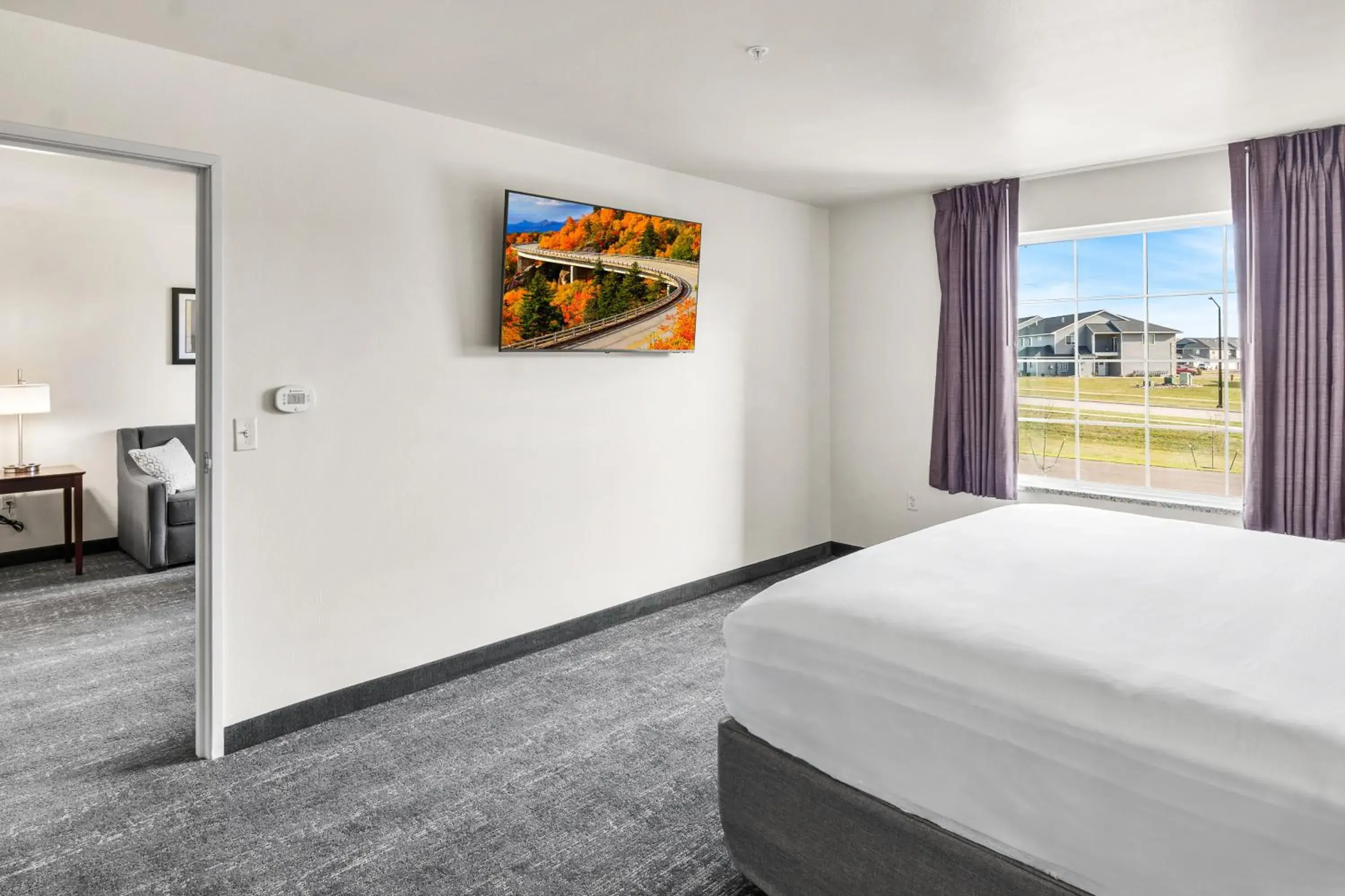 Bed in Cobblestone Hotel & Suites Denmark - Green Bay Bed in Cobblestone Hotel & Suites Denmark - Green Bay