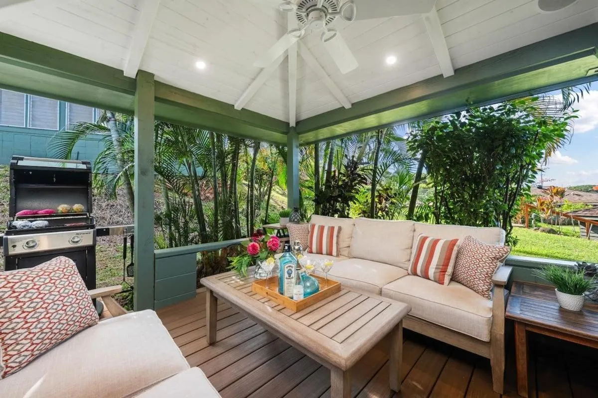 International Colony Club 37 · ICC 37 Remodeled Hawaiian Cottage