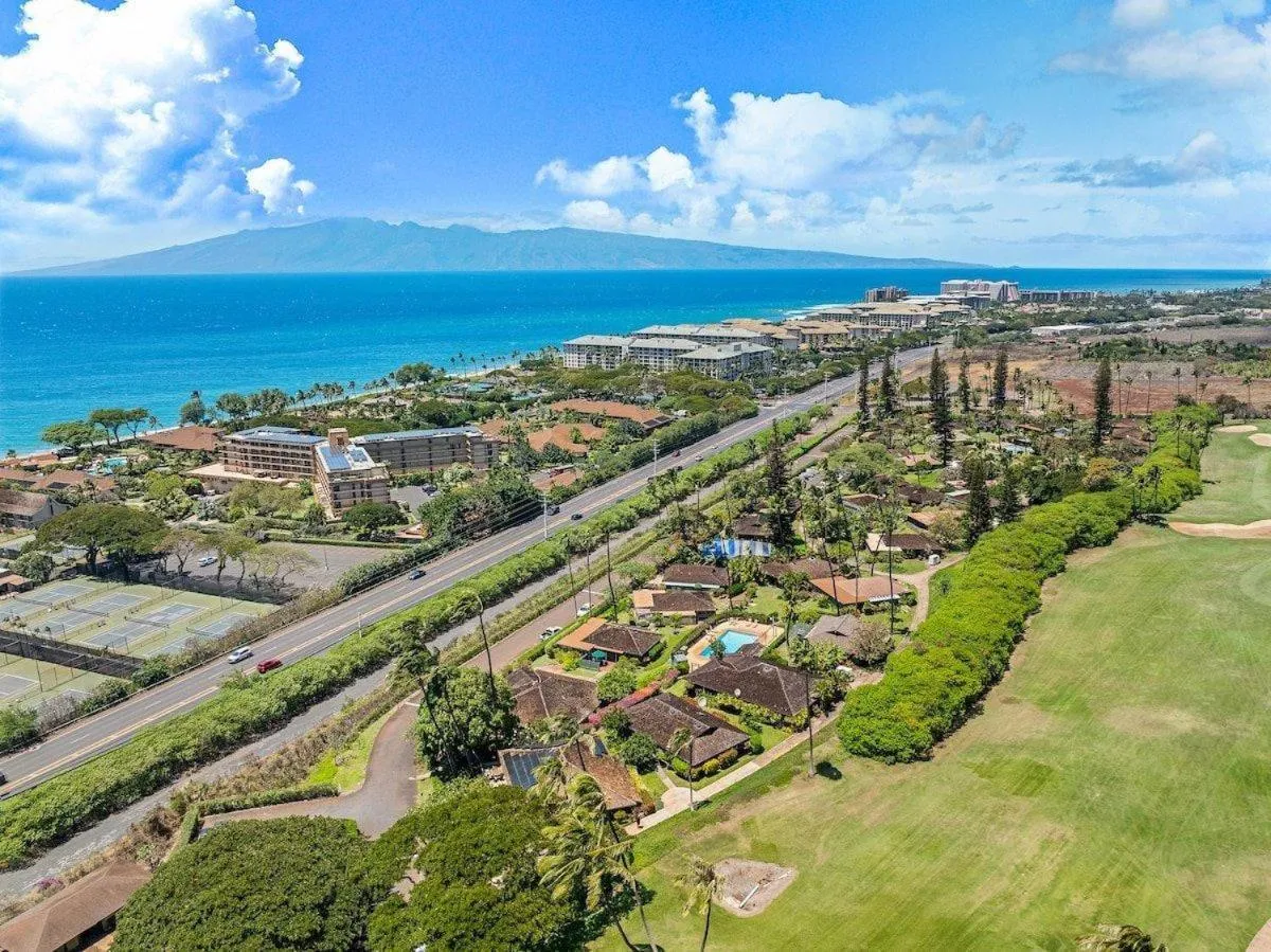 International Colony Club 37 · ICC 37 Remodeled Hawaiian Cottage