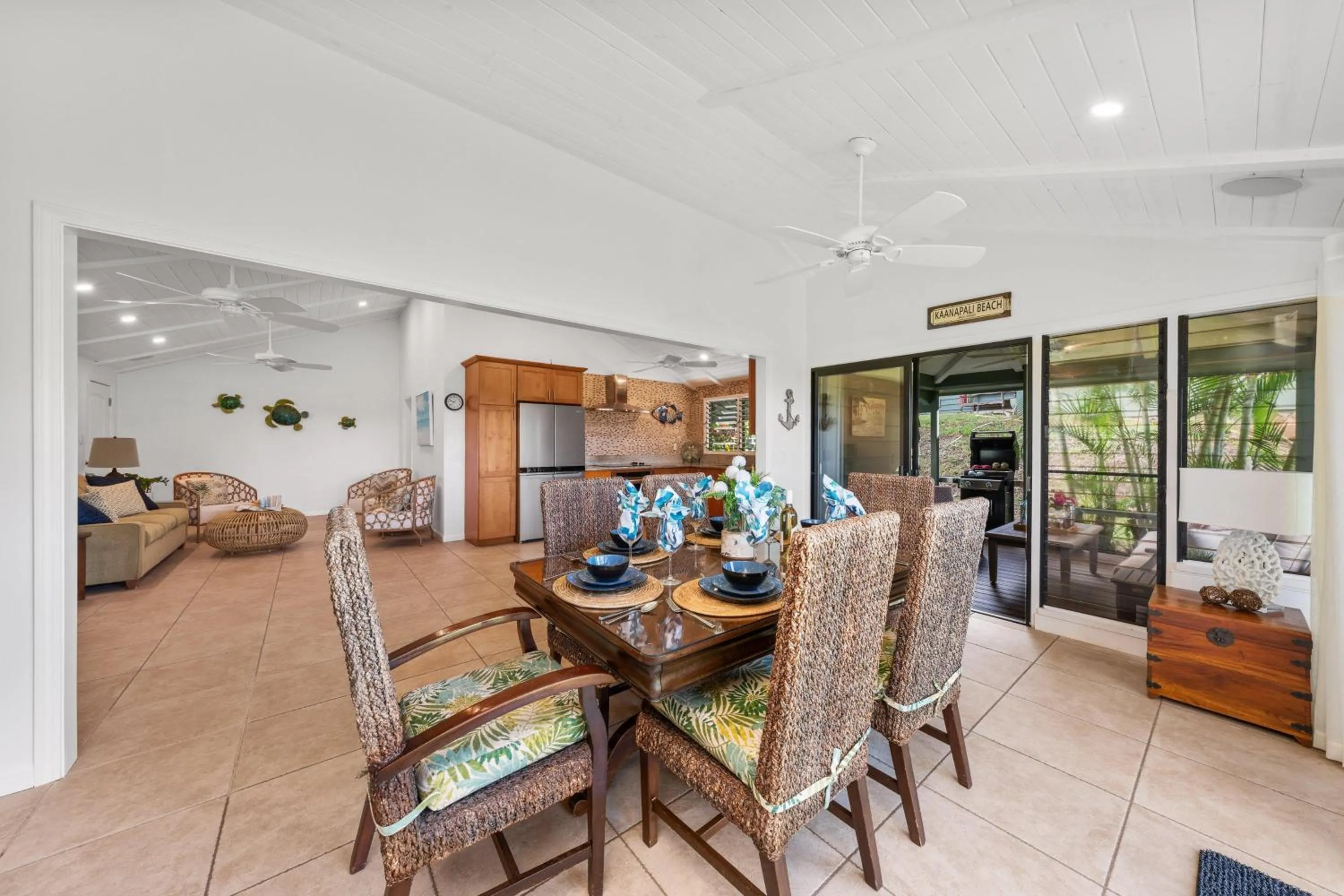 International Colony Club 37 · ICC 37 Remodeled Hawaiian Cottage