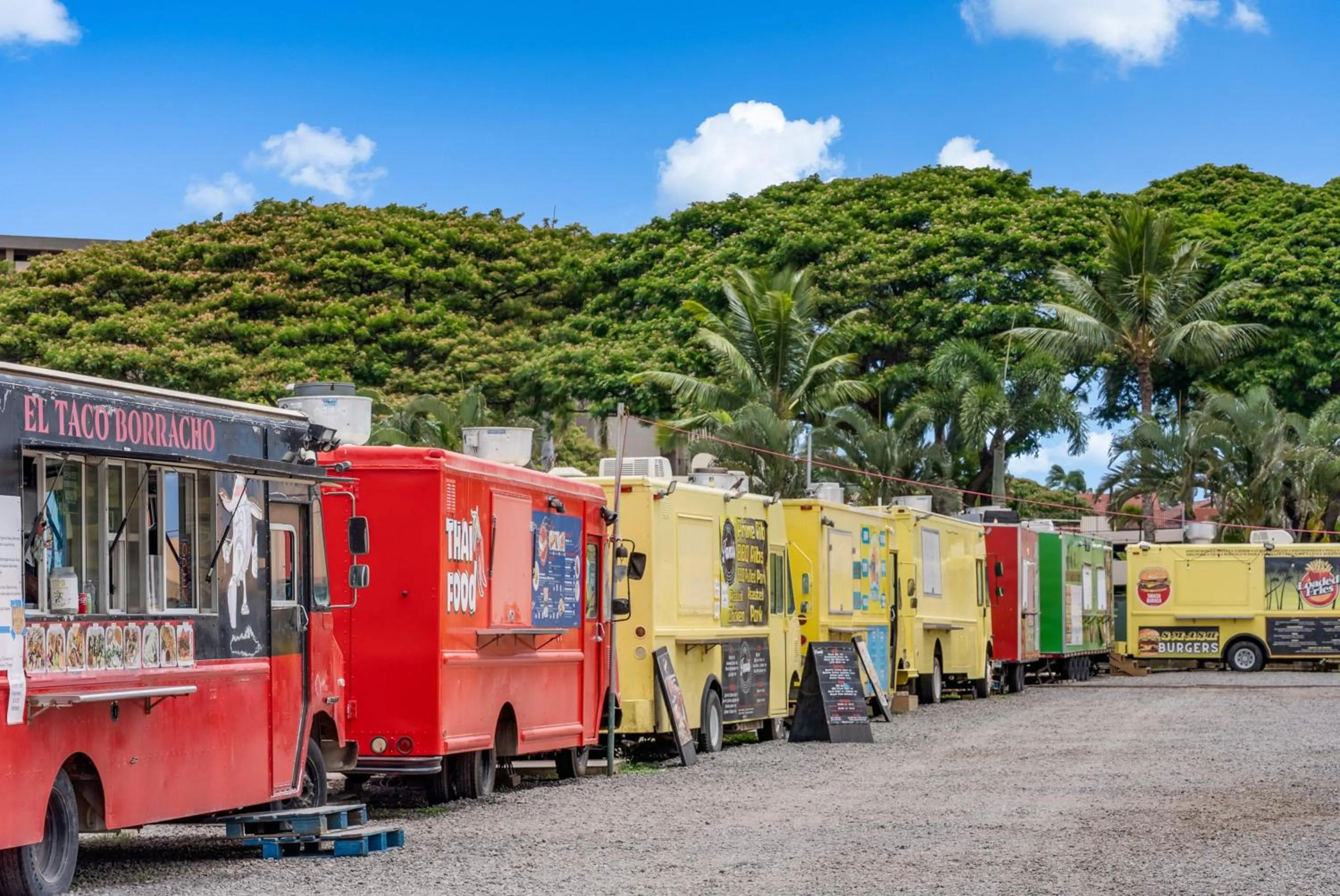 International Colony Club 37 · ICC 37 Remodeled Hawaiian Cottage