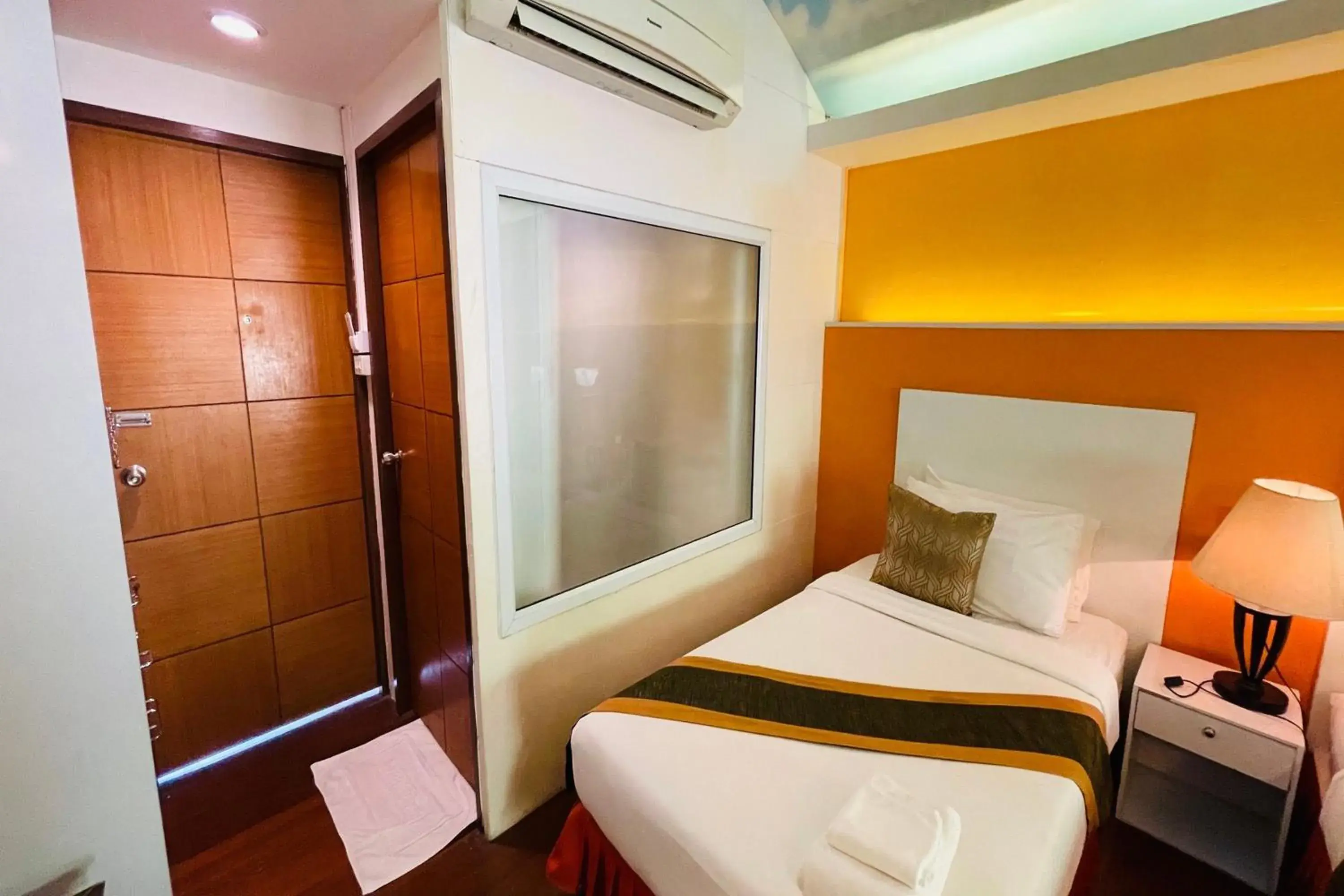 Bedroom, Bed in Baan Rim Kwai Paerimnam Resort Bedroom, Bed in Baan Rim Kwai Paerimnam Resort