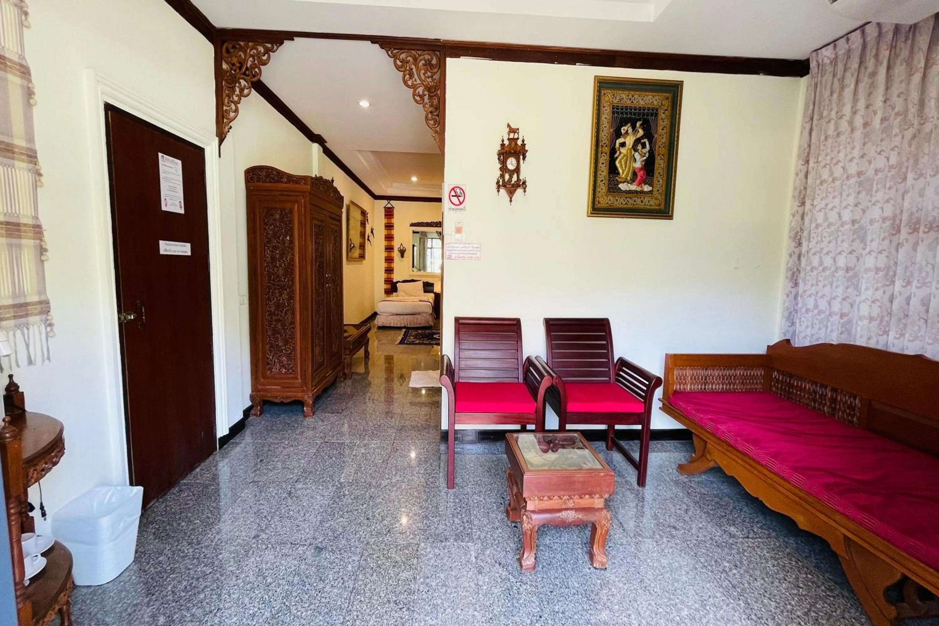 Seating area in Baan Rim Kwai Paerimnam Resort