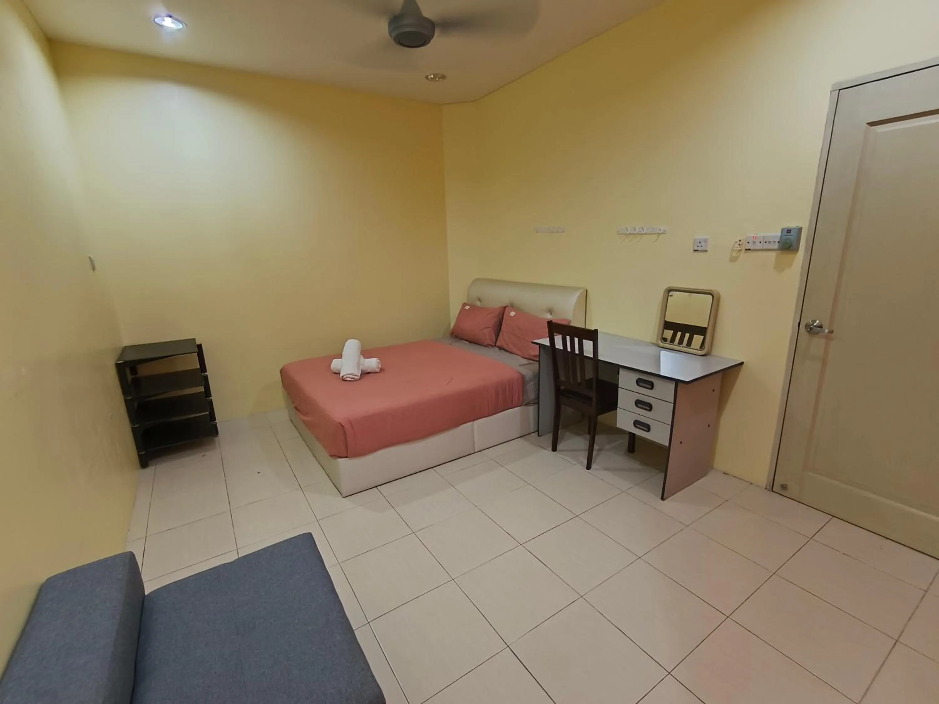 Bedroom, Bed in Natol Homestay - Moyan Batu Kawa