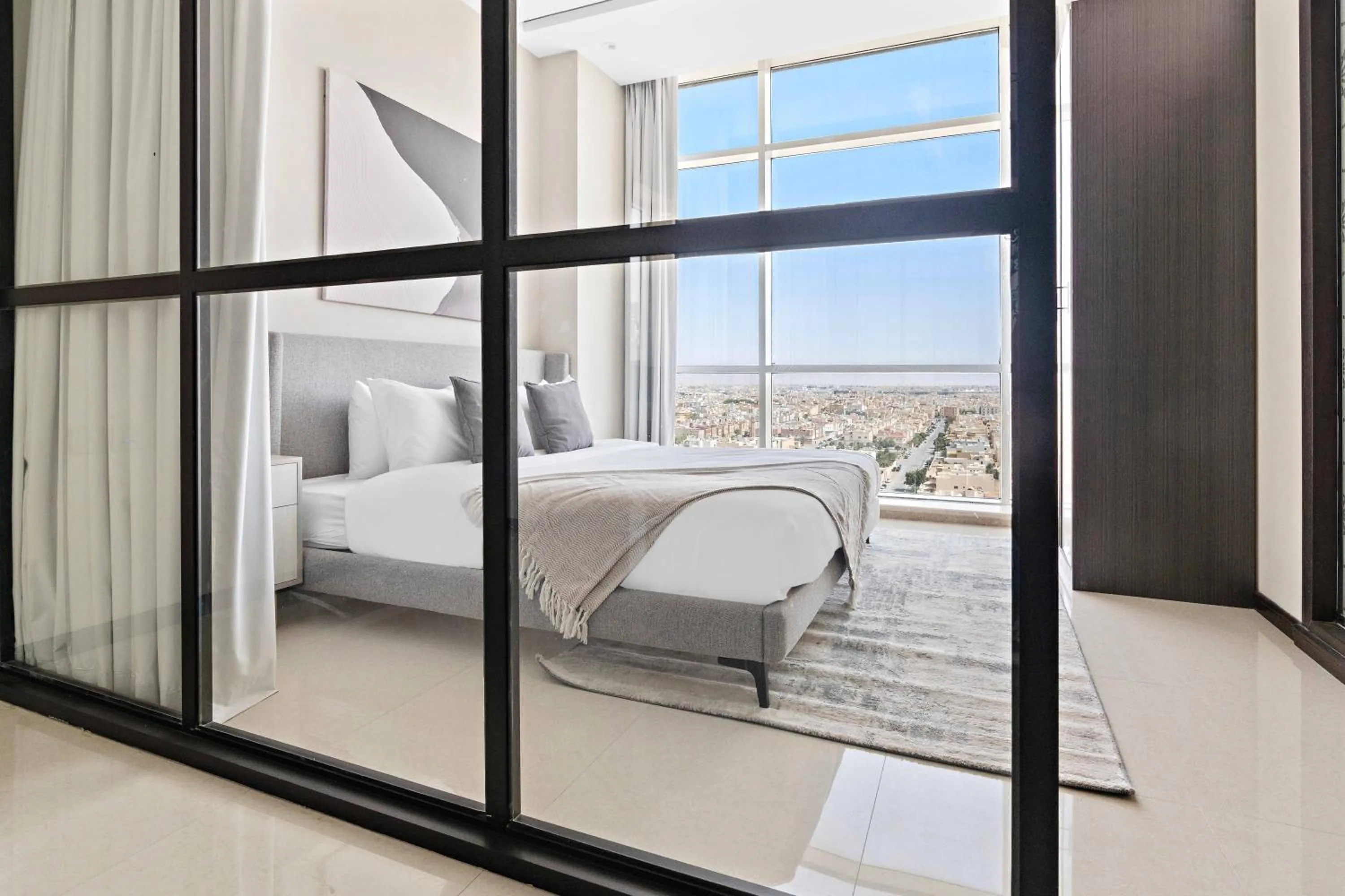 Bedroom, Bed in Stella Stays Olaya Tower 2