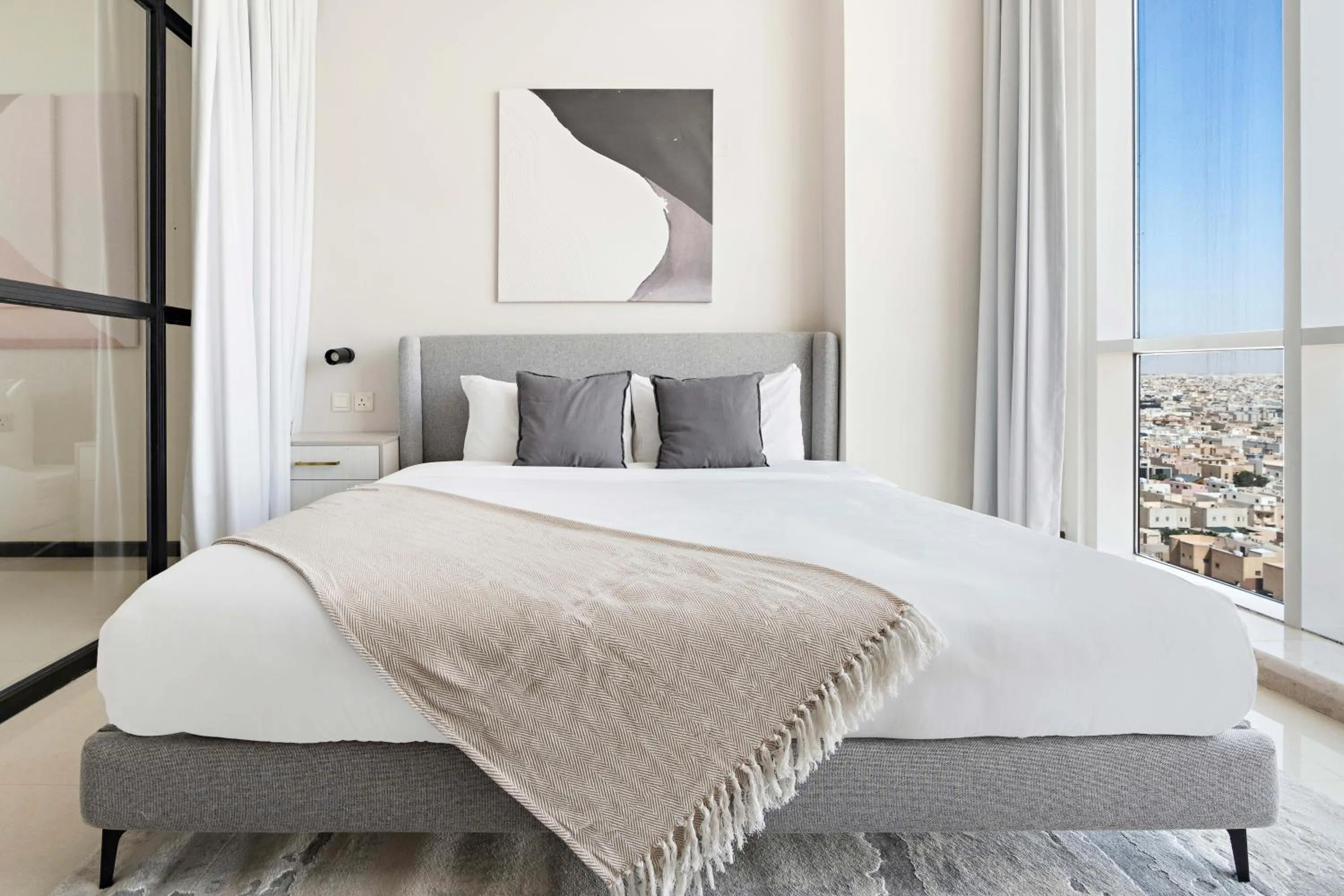 Bedroom, Bed in Stella Stays Olaya Tower 2