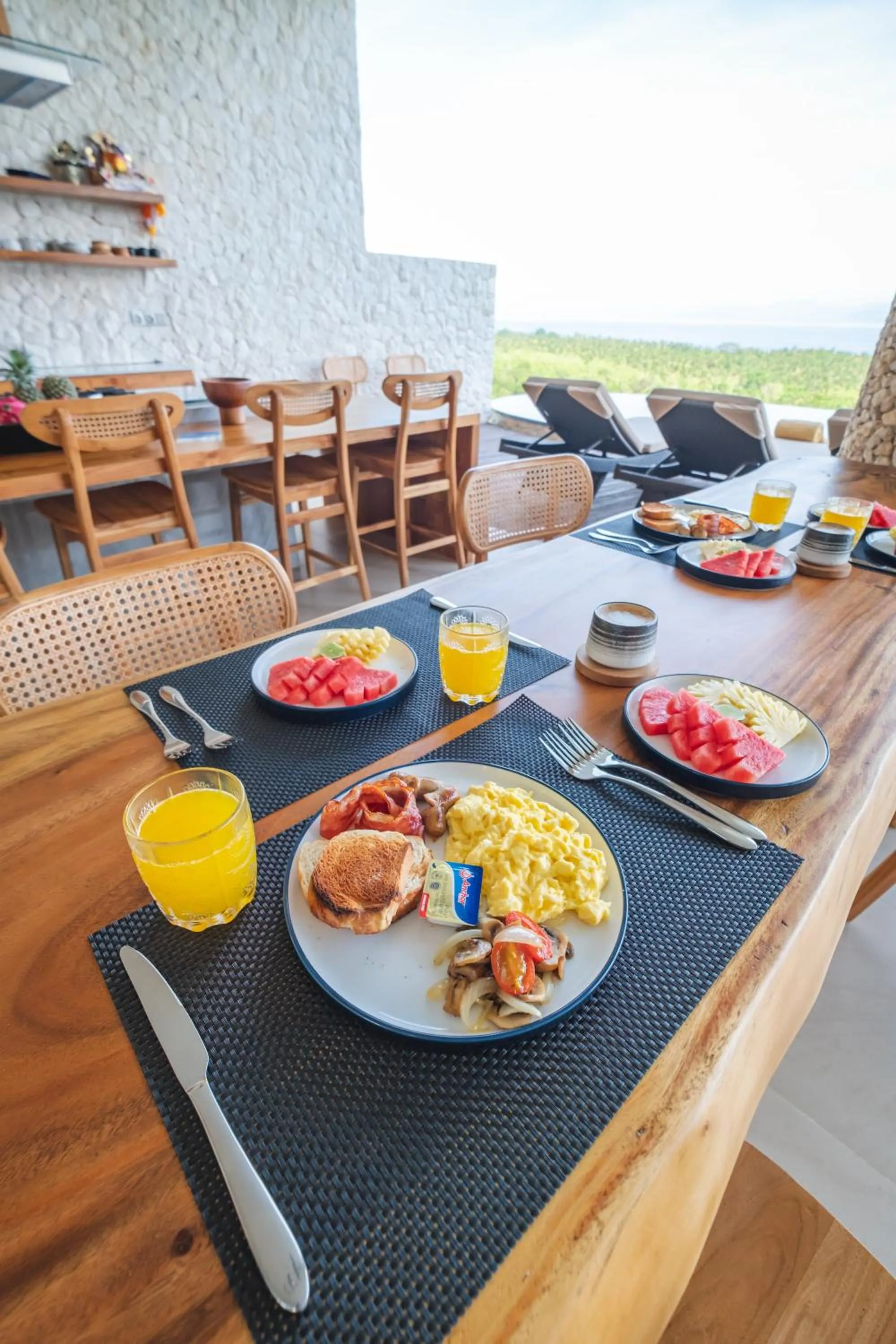 Restaurant/places to eat in Villa Kaliente