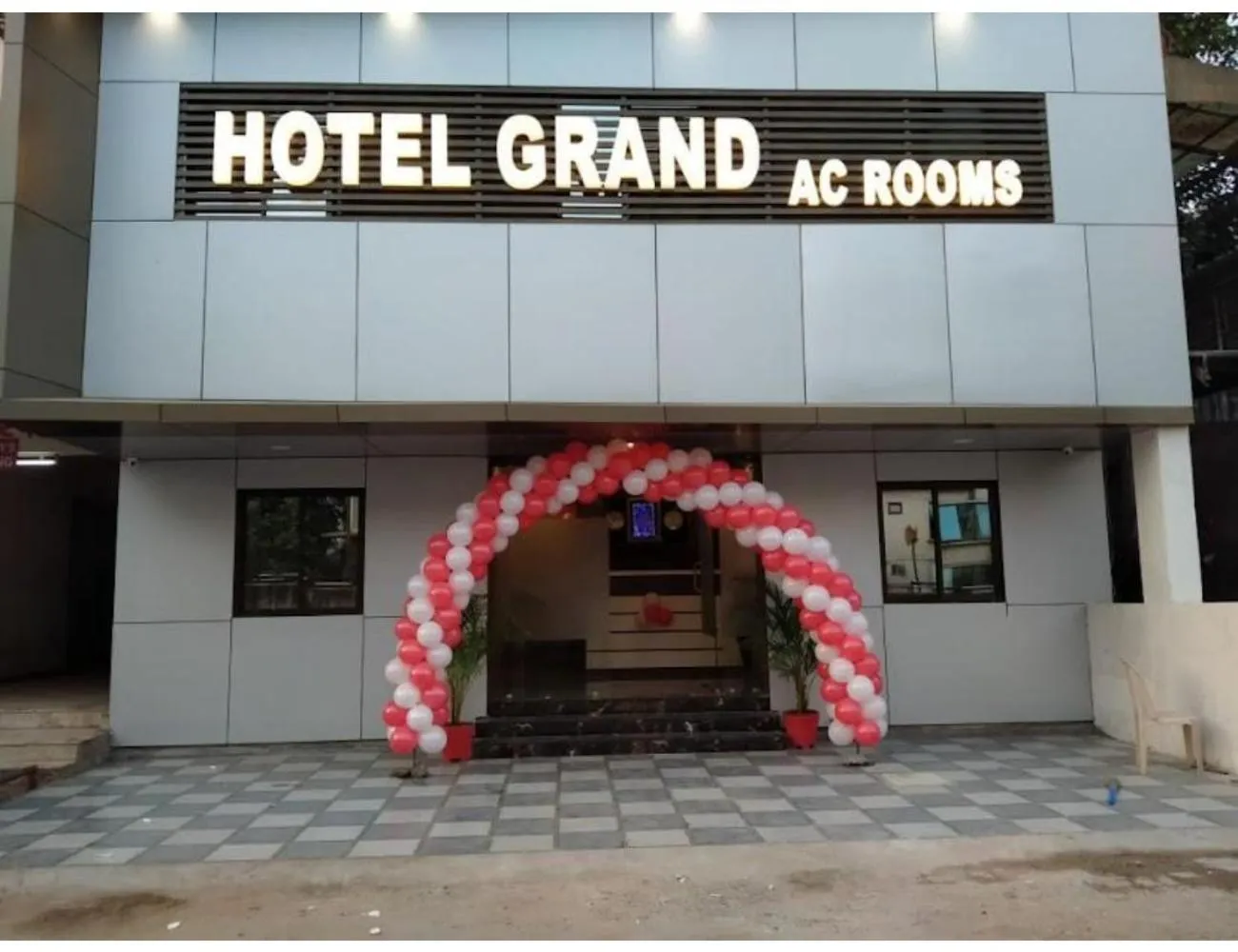 Facade/entrance in Hotel Grand, Vadodara