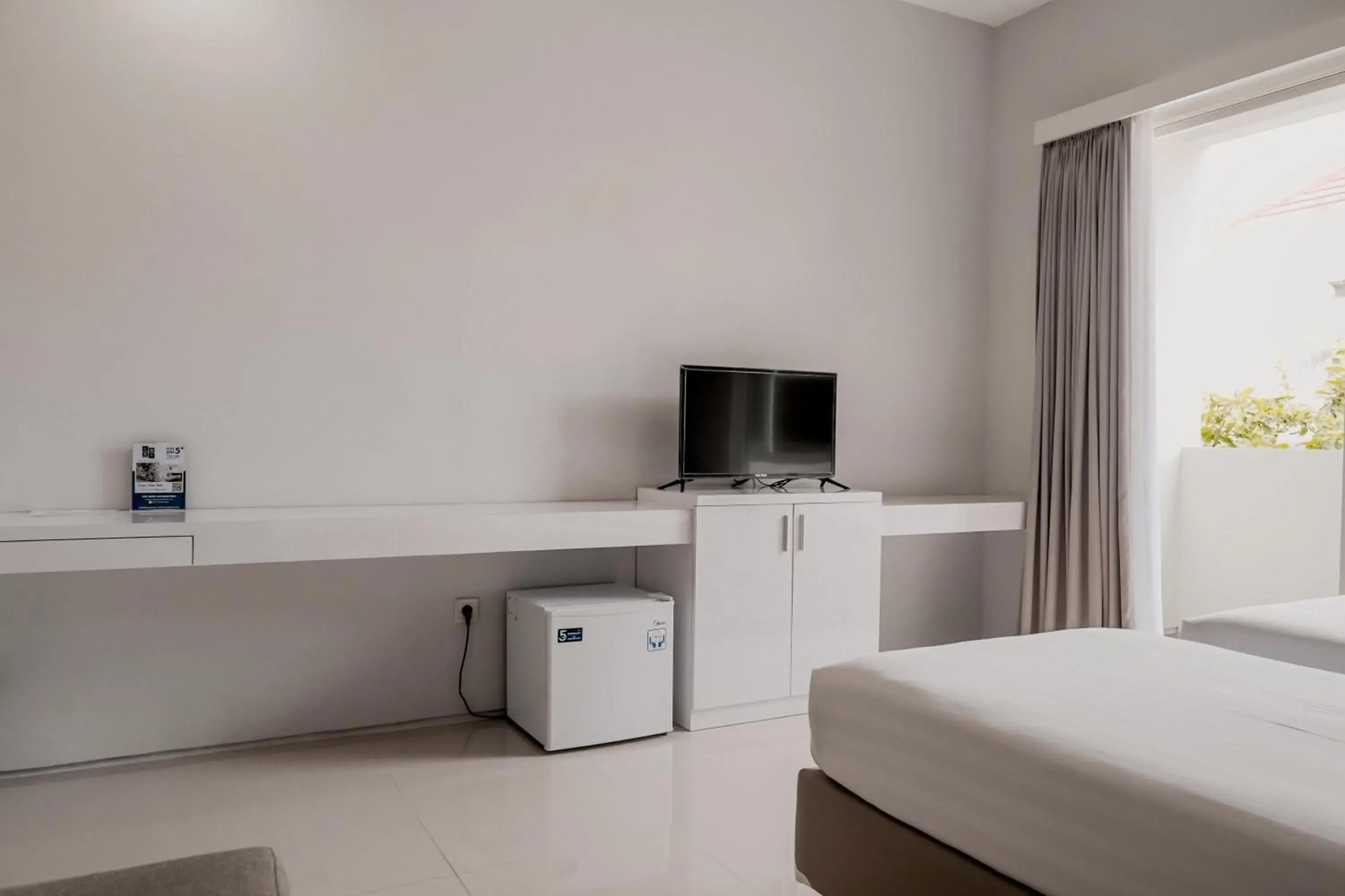 Standard Twin Room in Cozy Stay Bali by ARM Hospitality Standard Twin Room in Cozy Stay Bali by ARM Hospitality
