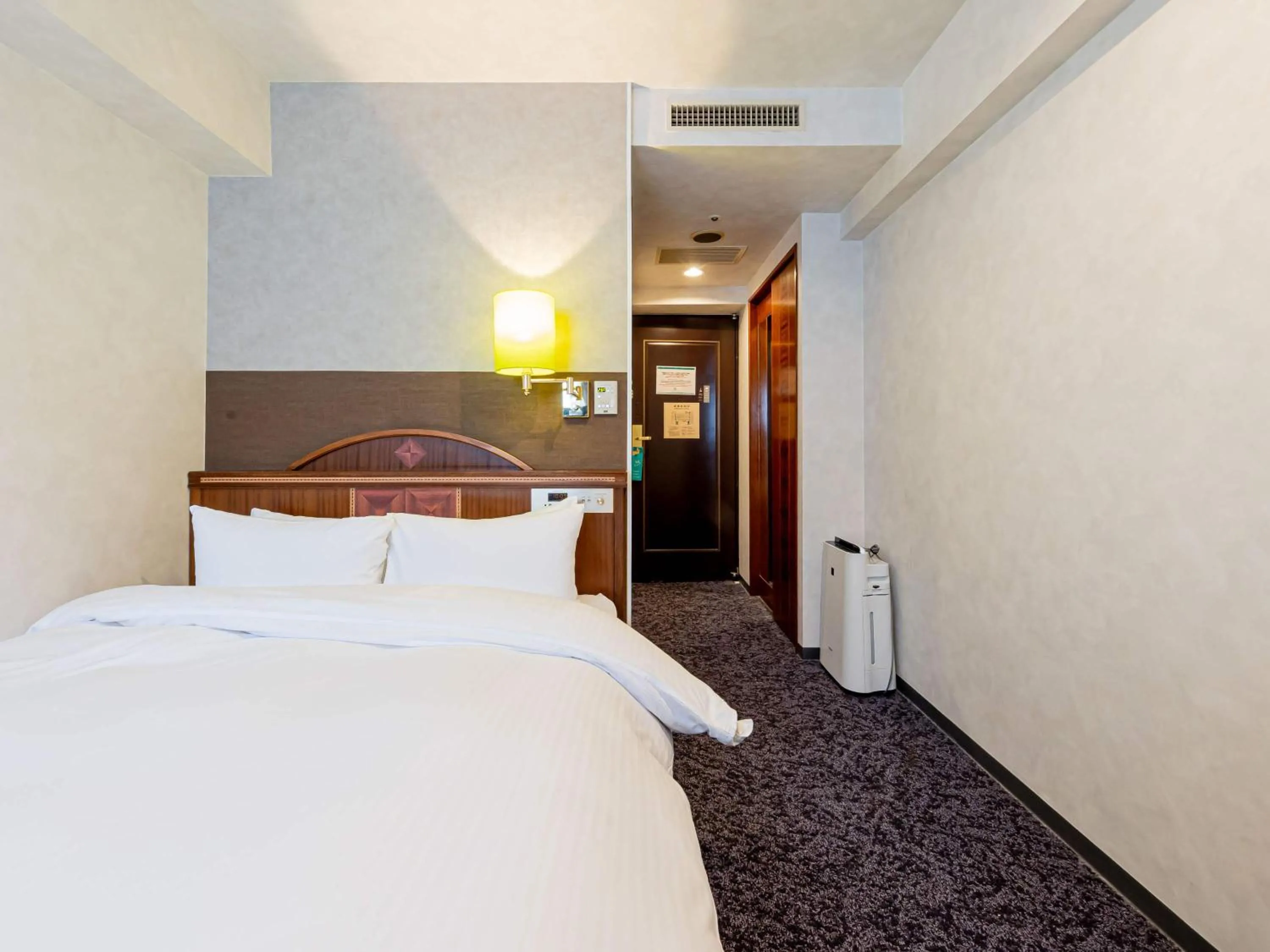 Bedroom, Bed in Prince Smart Inn Nagoya Sakae