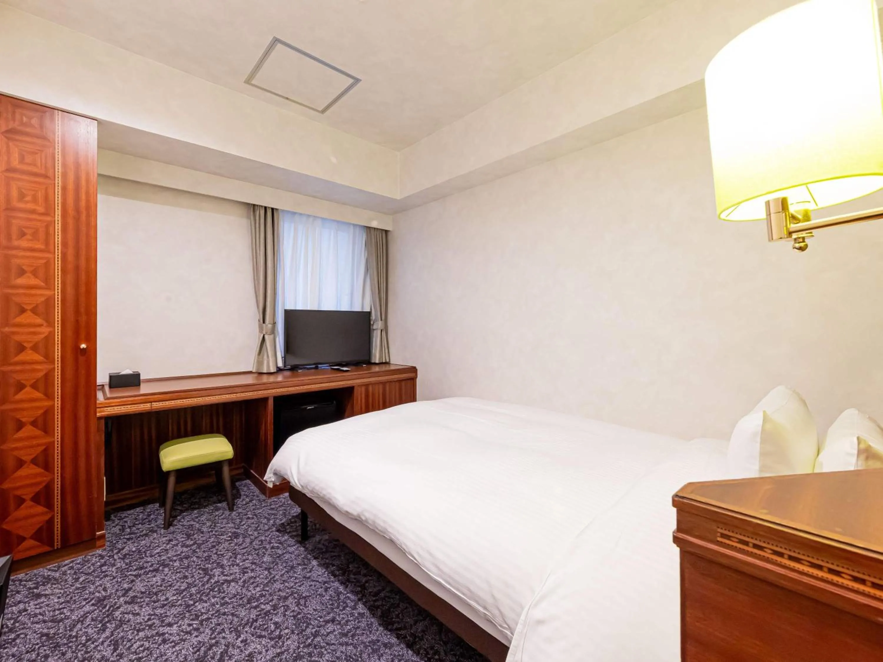 Bedroom, Bed in Prince Smart Inn Nagoya Sakae
