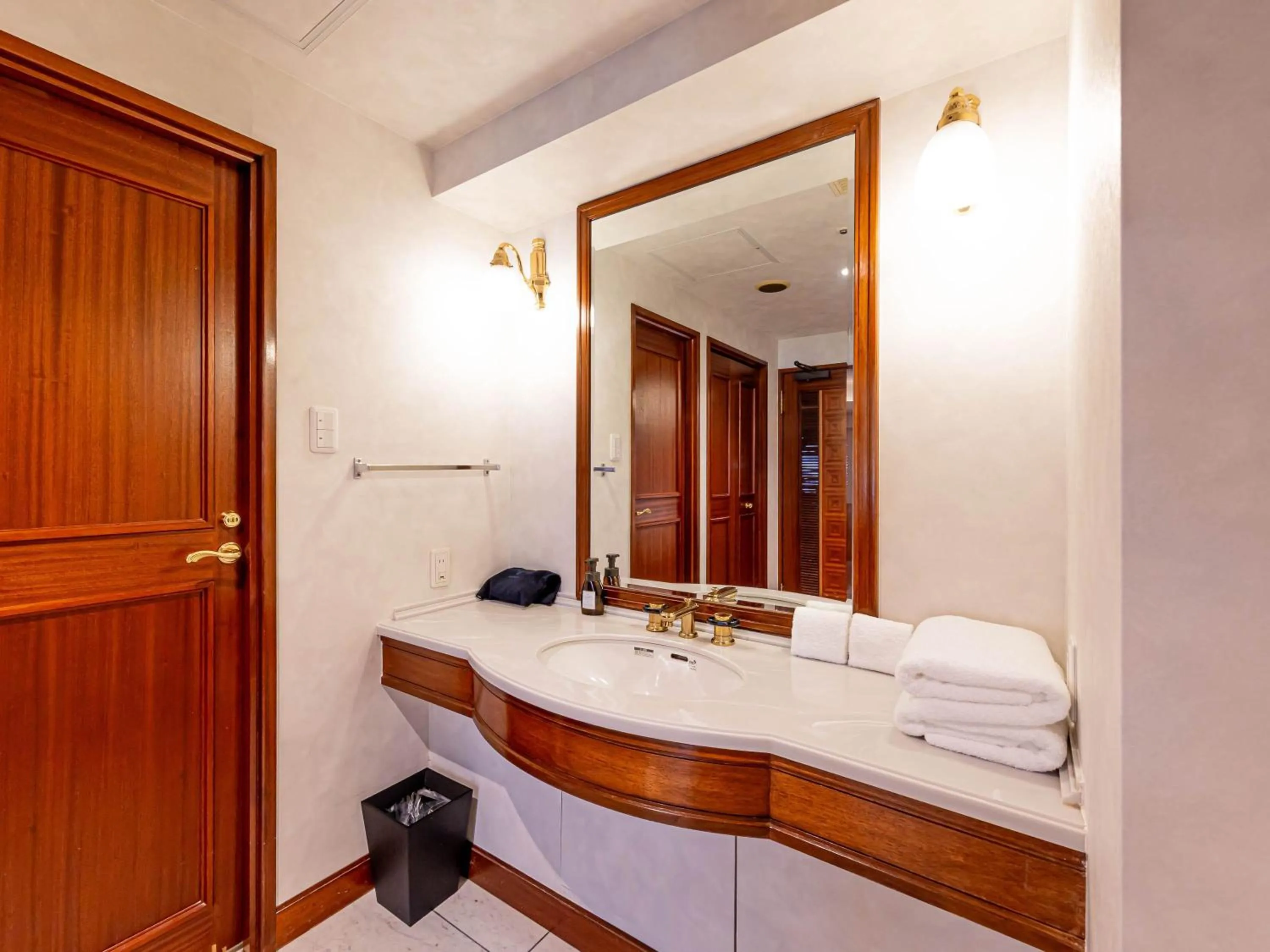 Photo of the whole room in Prince Smart Inn Nagoya Sakae